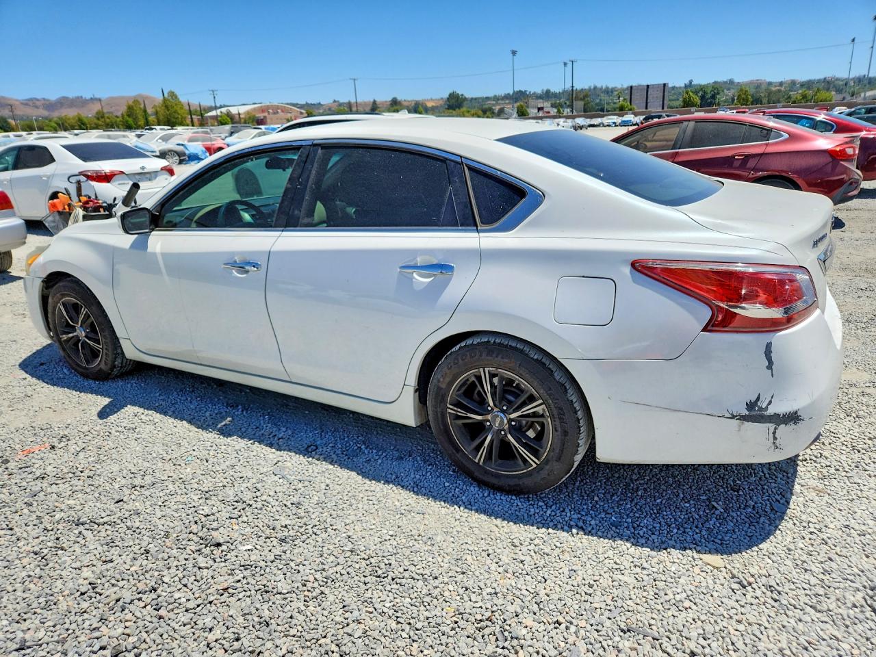 2013 Nissan Altima 2.5 White vin: 1N4AL3AP0DN524644