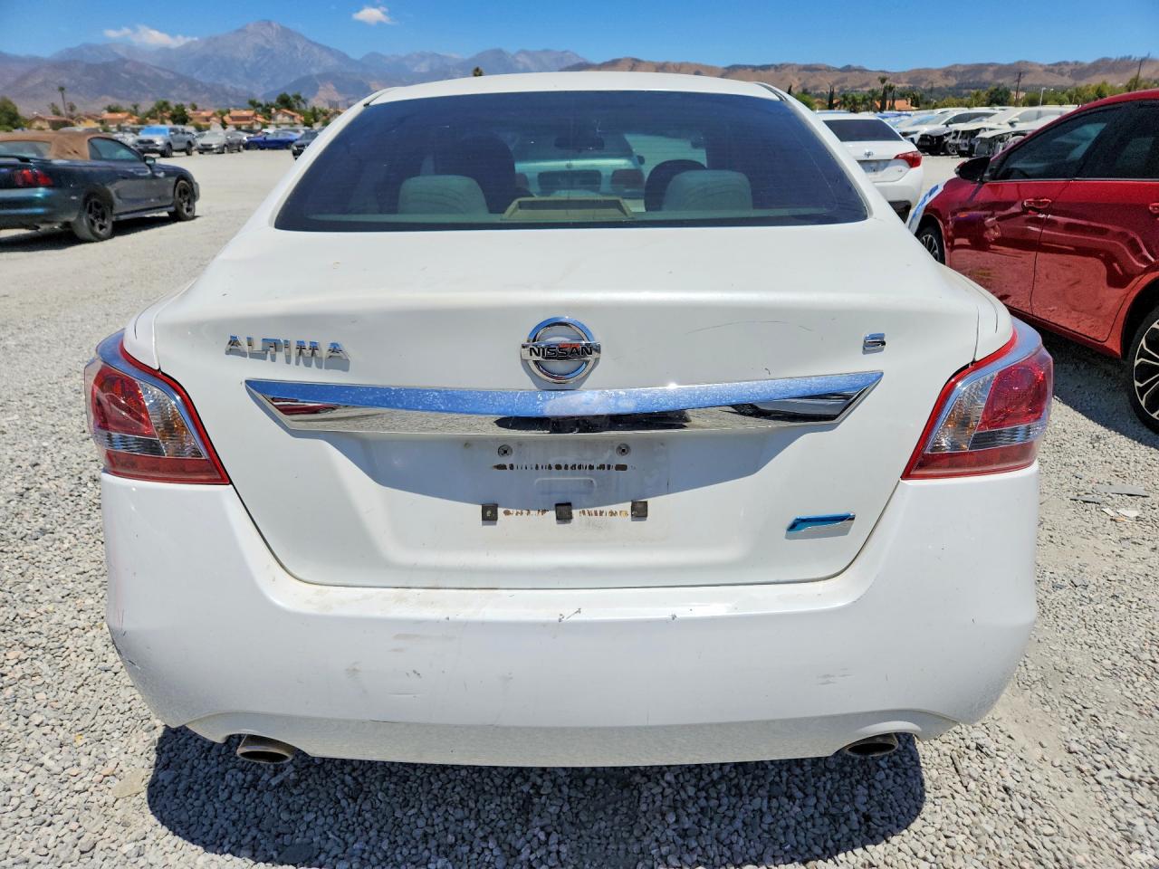 2013 Nissan Altima 2.5 White vin: 1N4AL3AP0DN524644