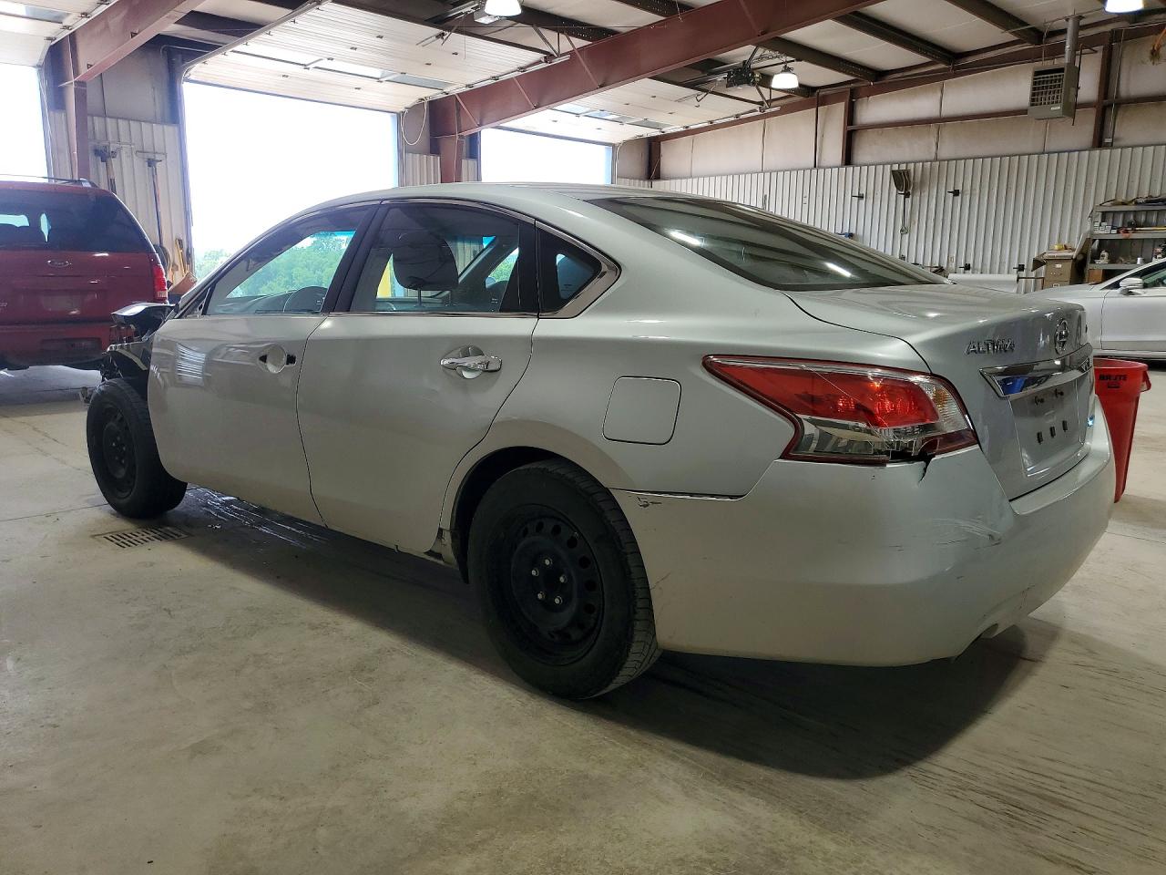 2013 Nissan Altima 2.5 S Silver vin: 1N4AL3AP0DN532355