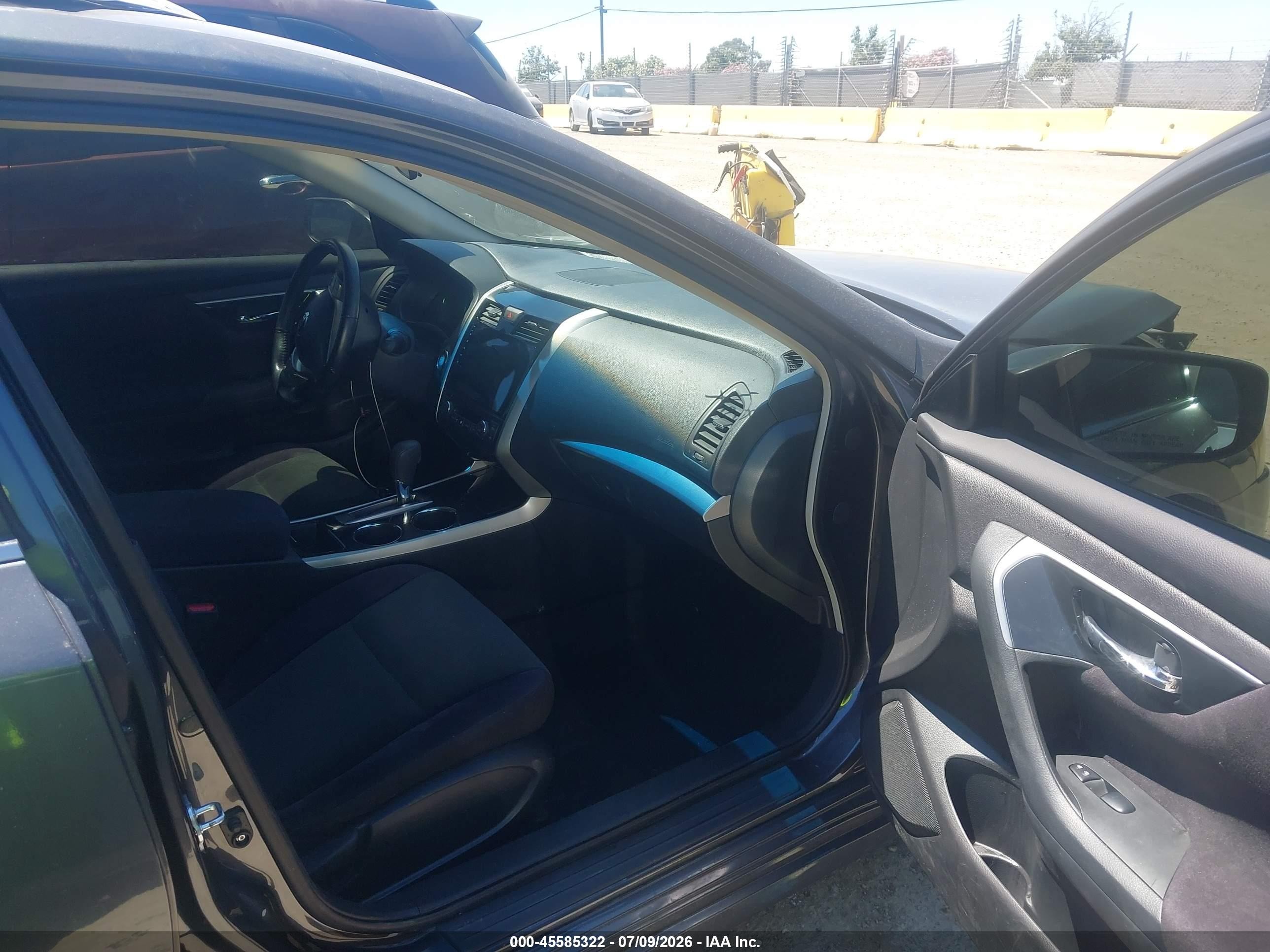 2013 Nissan Altima 2.5 Sv Серый vin: 1N4AL3AP0DN537376