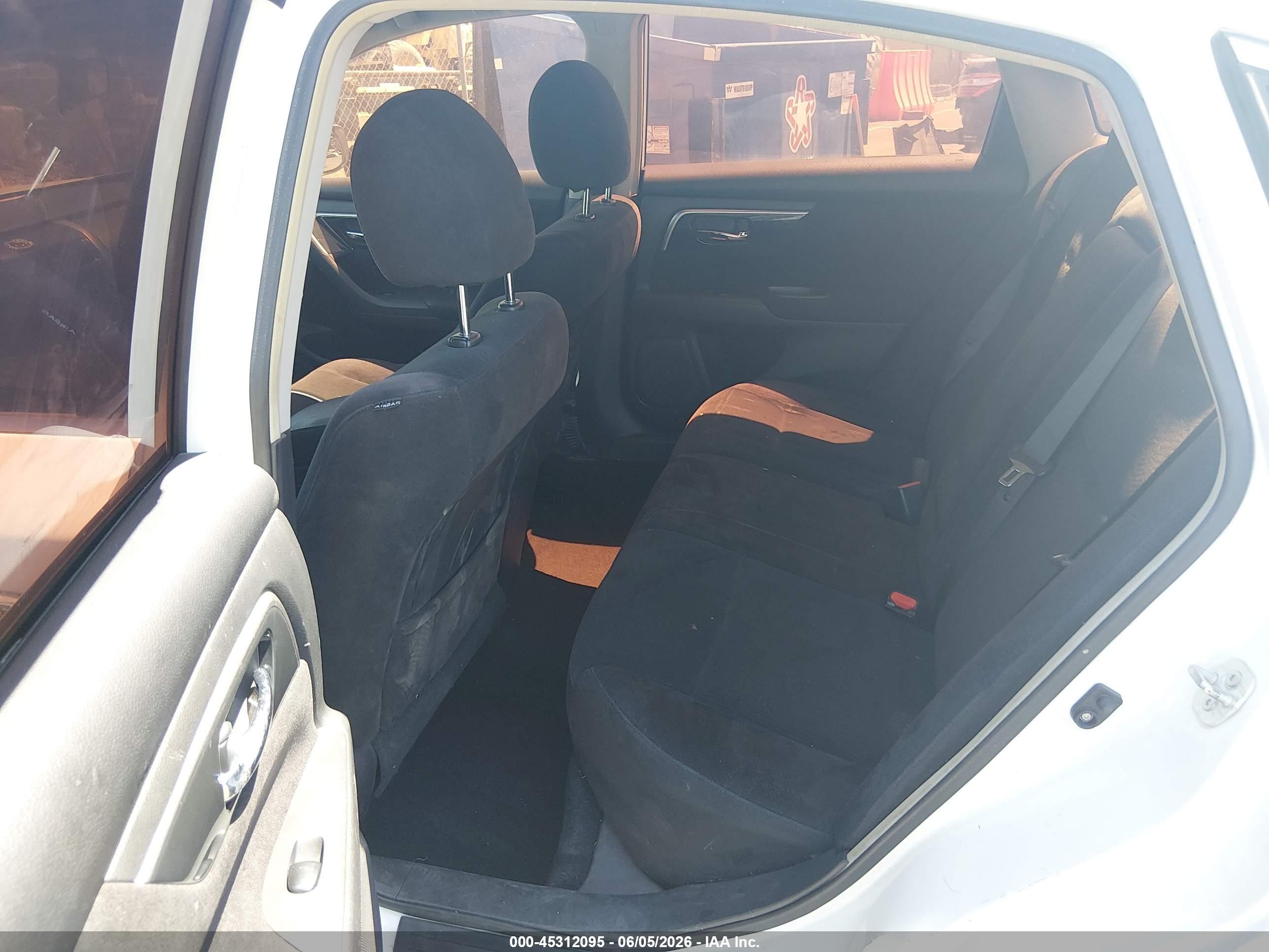2013 Nissan Altima 2.5 S White vin: 1N4AL3AP0DN539354