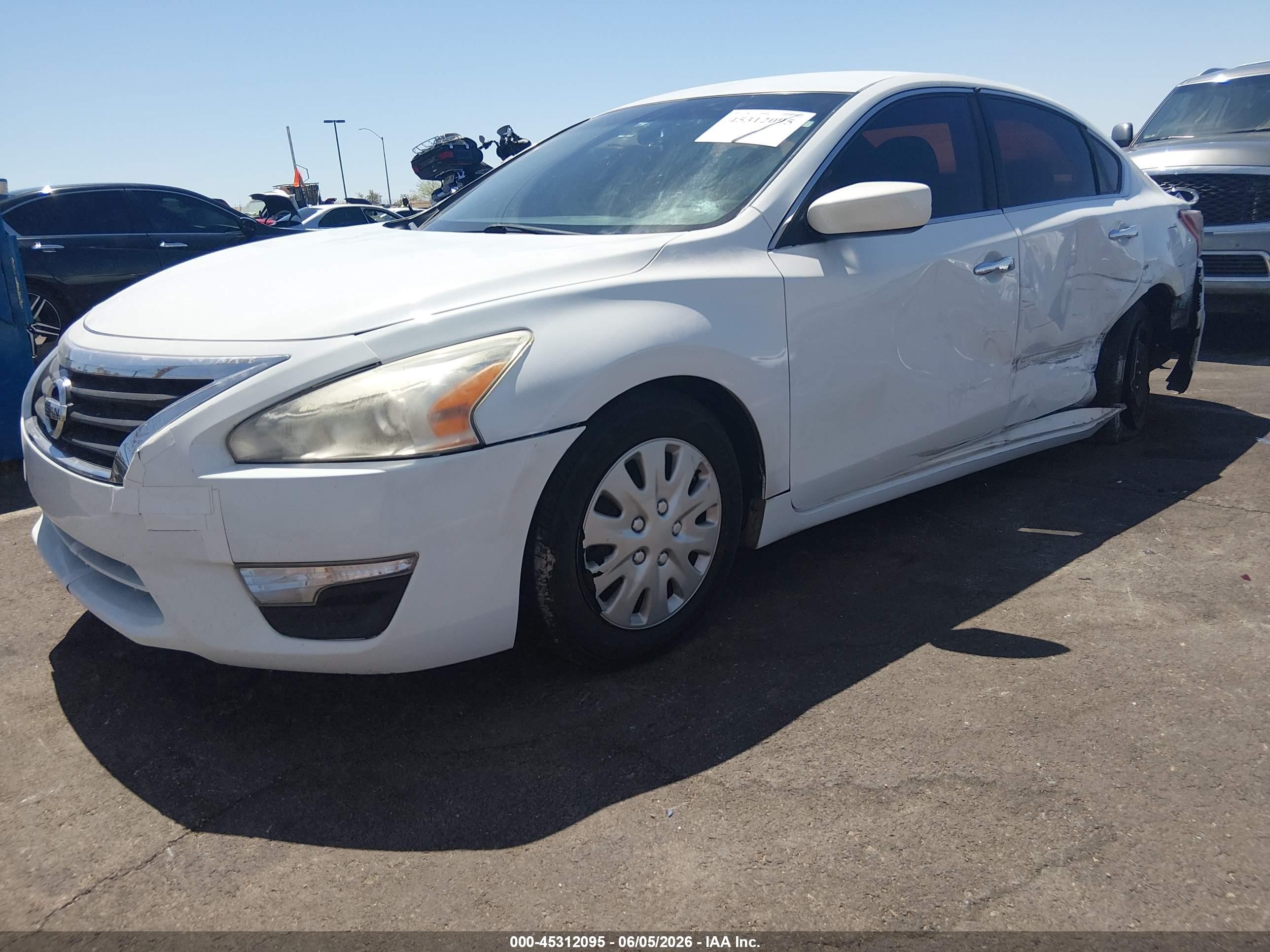 2013 Nissan Altima 2.5 S White vin: 1N4AL3AP0DN539354
