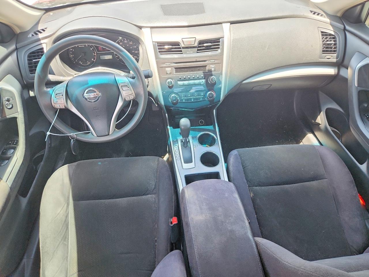 2013 Nissan Altima 2.5 Red vin: 1N4AL3AP0DN558969