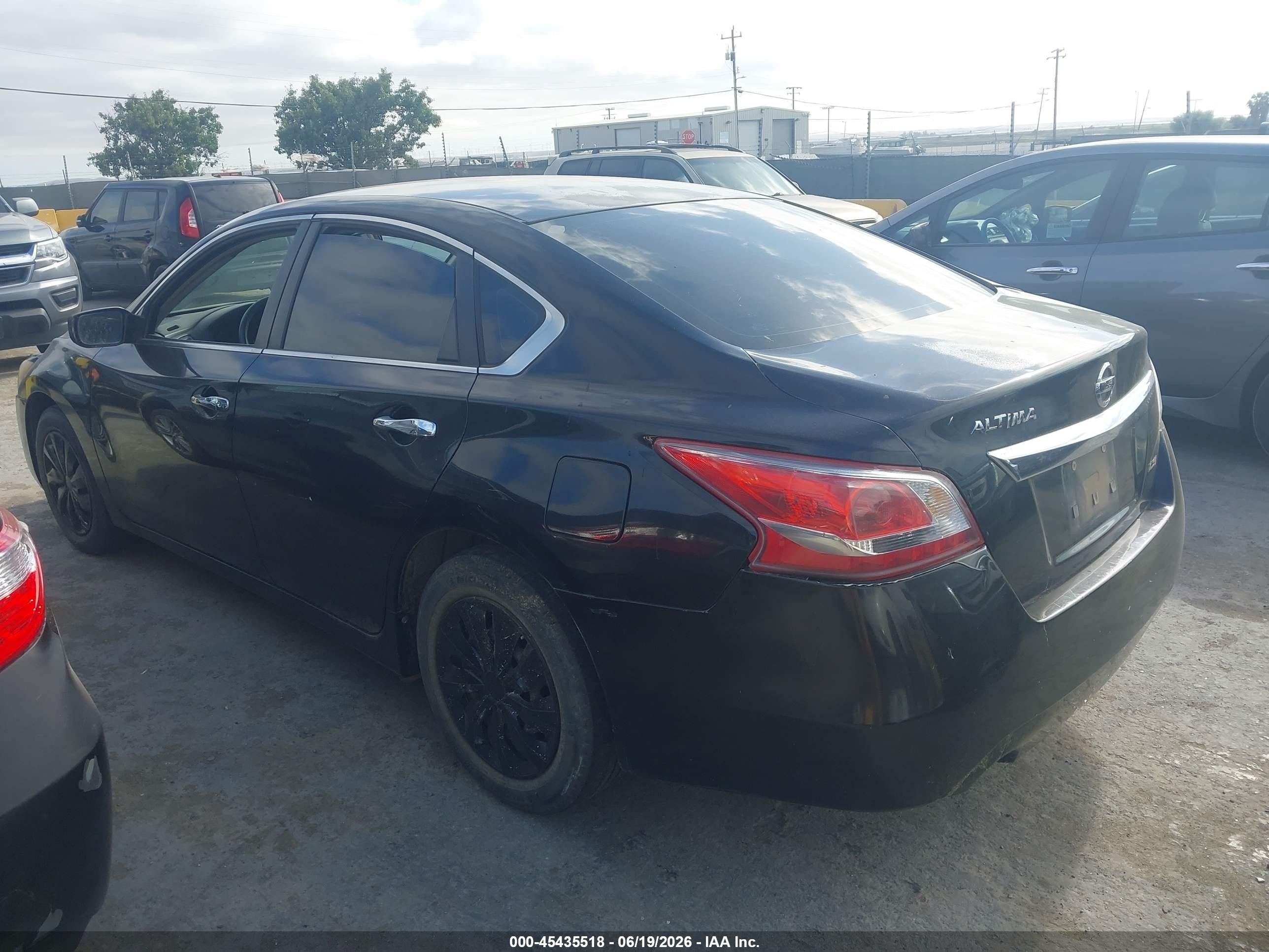 2013 Nissan Altima 2.5 S Black vin: 1N4AL3AP0DN561516