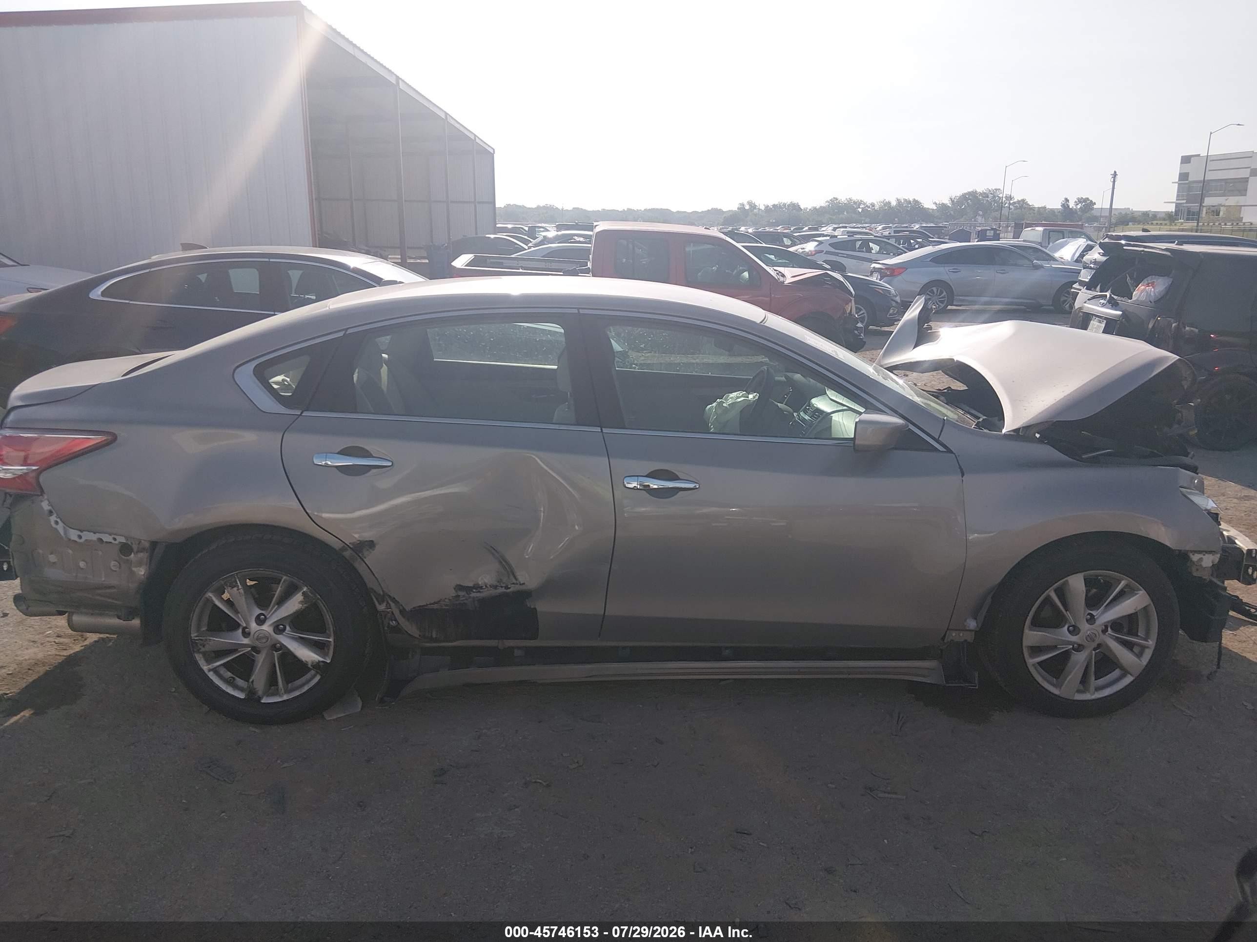 2013 Nissan Altima 2.5 Sv Beige vin: 1N4AL3AP0DN572113