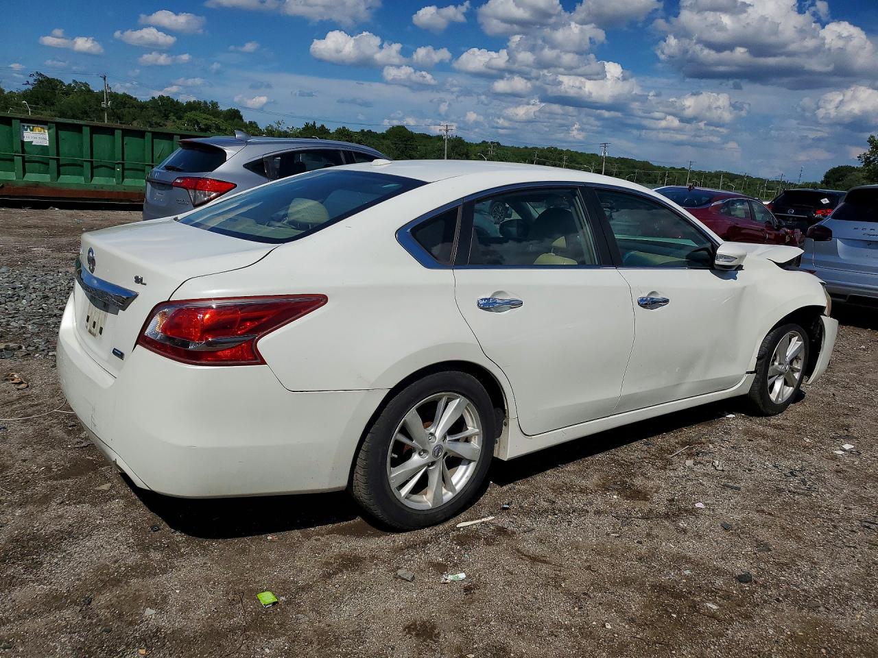 2013 Nissan Altima 2.5 White vin: 1N4AL3AP0DN587923