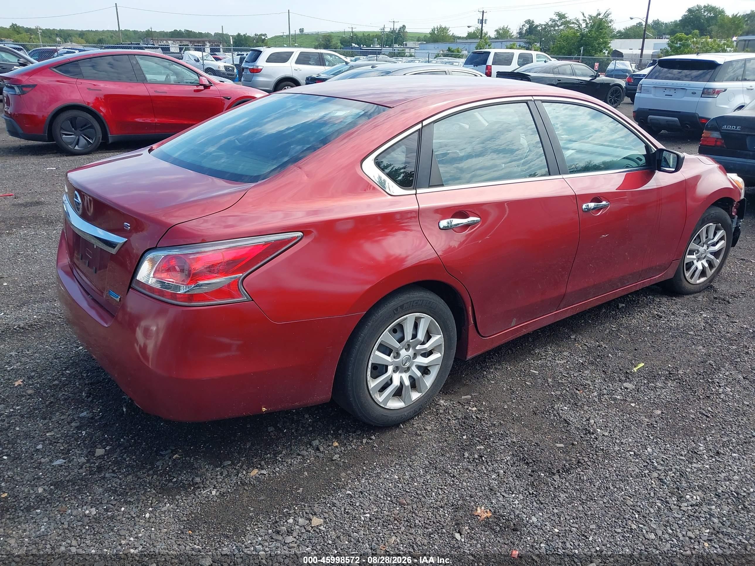 2014 Nissan Altima 2.5 S Red vin: 1N4AL3AP0EC103827