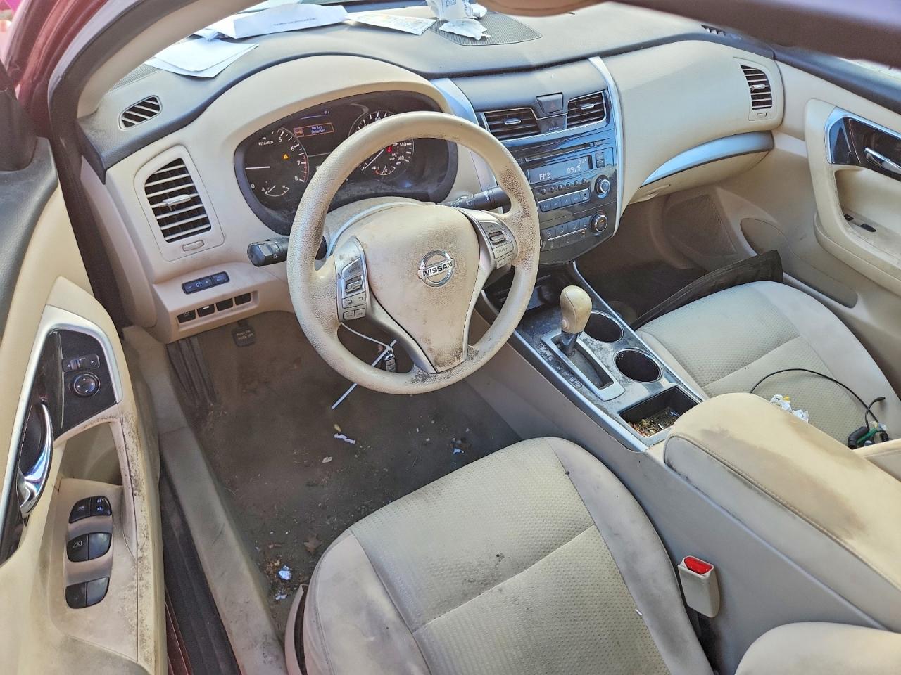 2014 Nissan Altima 2.5 Red vin: 1N4AL3AP0EC104220