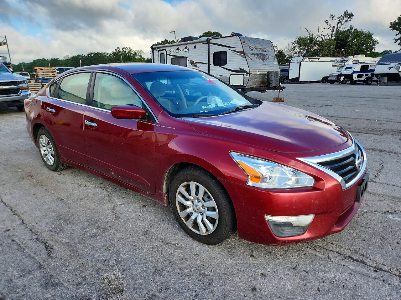 2014 Nissan Altima 2.5 Red vin: 1N4AL3AP0EC104220