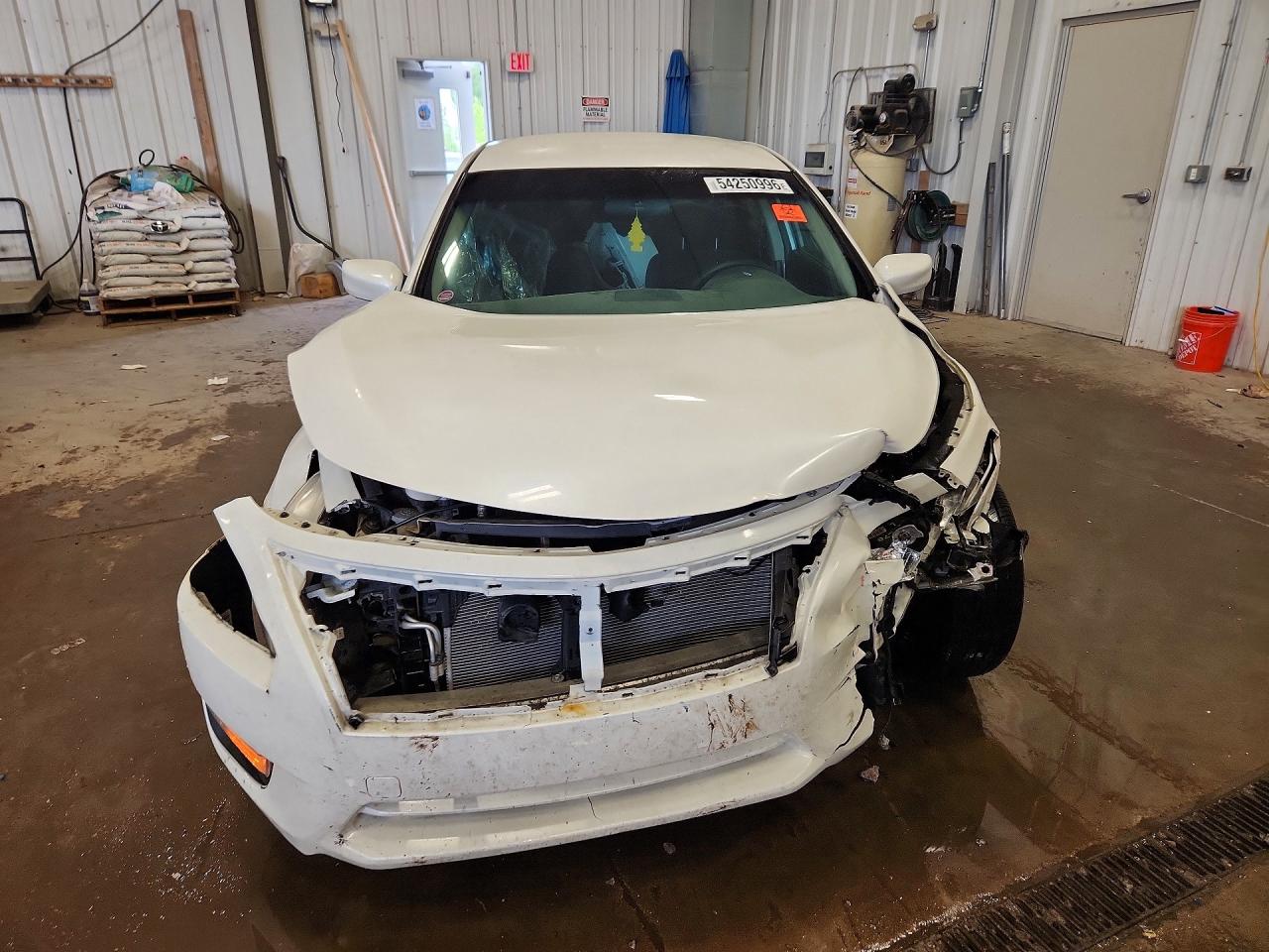 2014 Nissan Altima 2.5 S White vin: 1N4AL3AP0EC106257