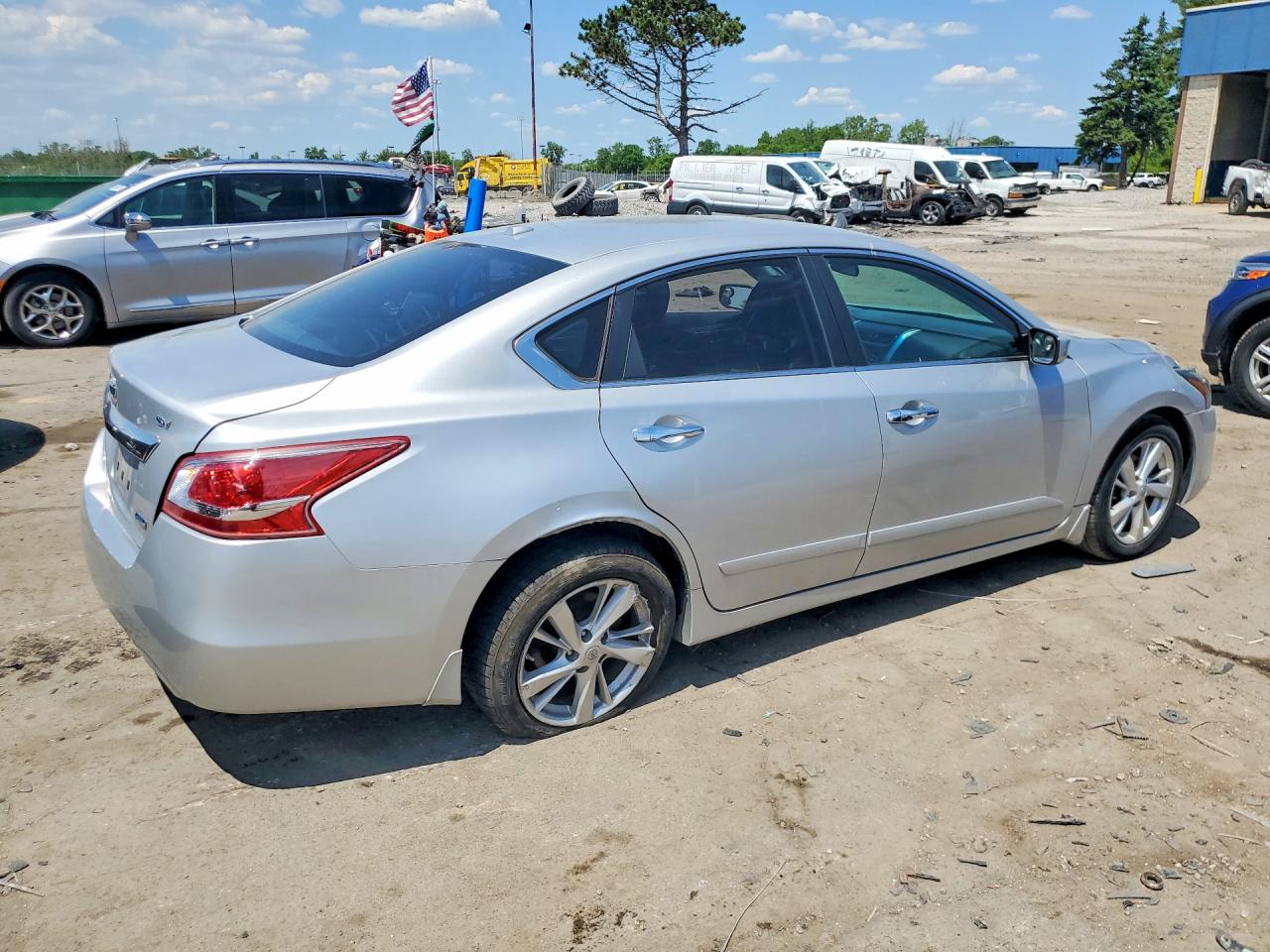 2014 Nissan Altima 2.5 Silver vin: 1N4AL3AP0EC108316