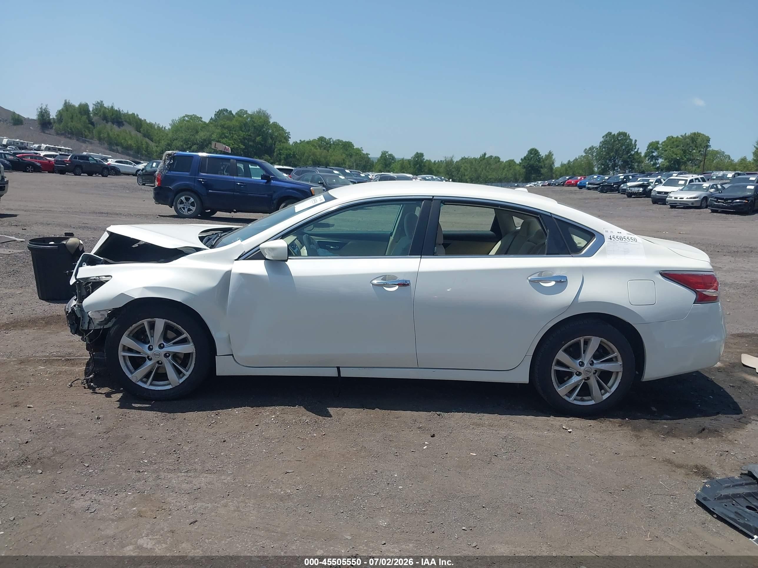 2014 Nissan Altima 2.5 Sv White vin: 1N4AL3AP0EC115282