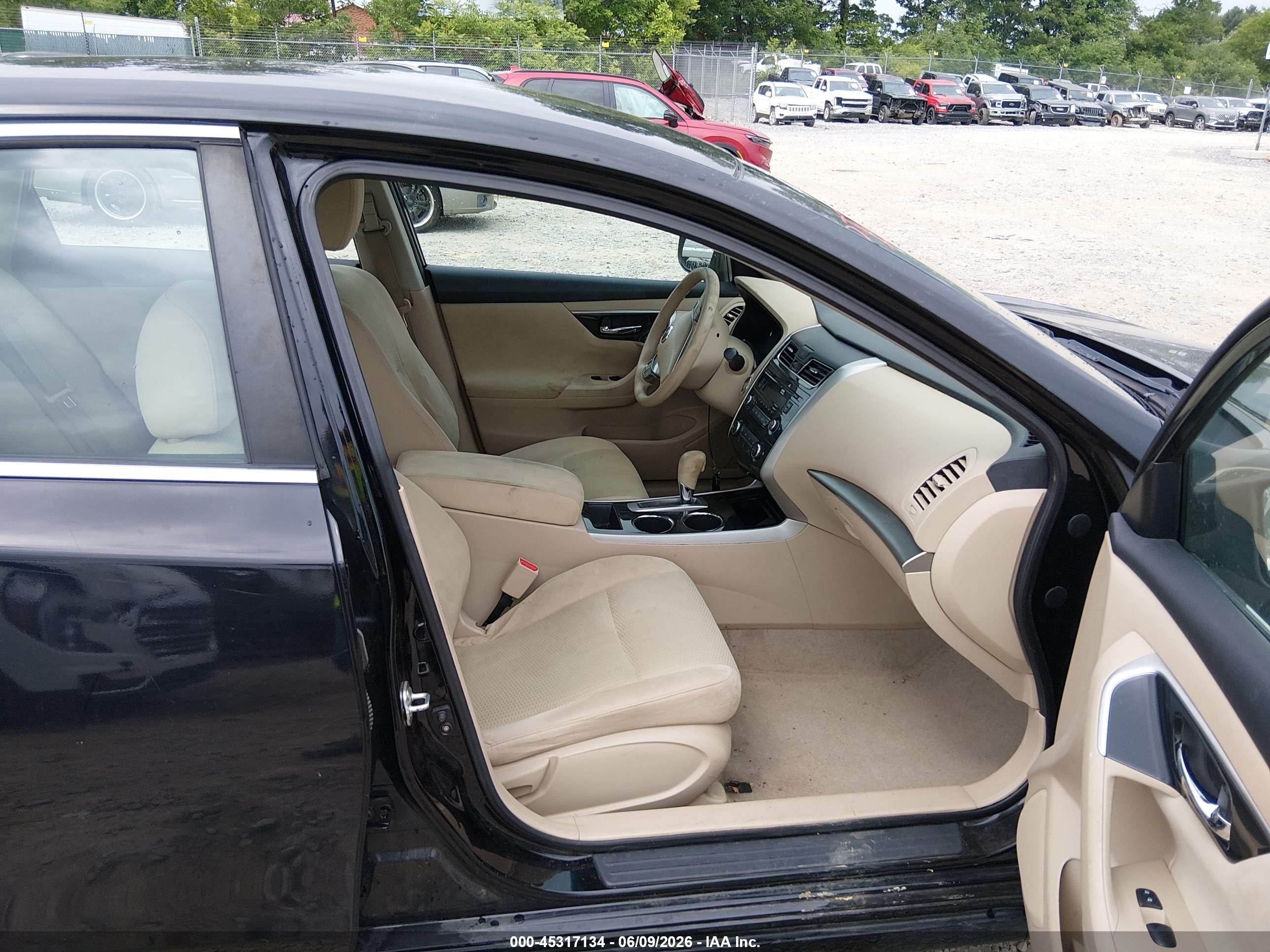 2014 Nissan Altima 2.5 S Black vin: 1N4AL3AP0EC116044