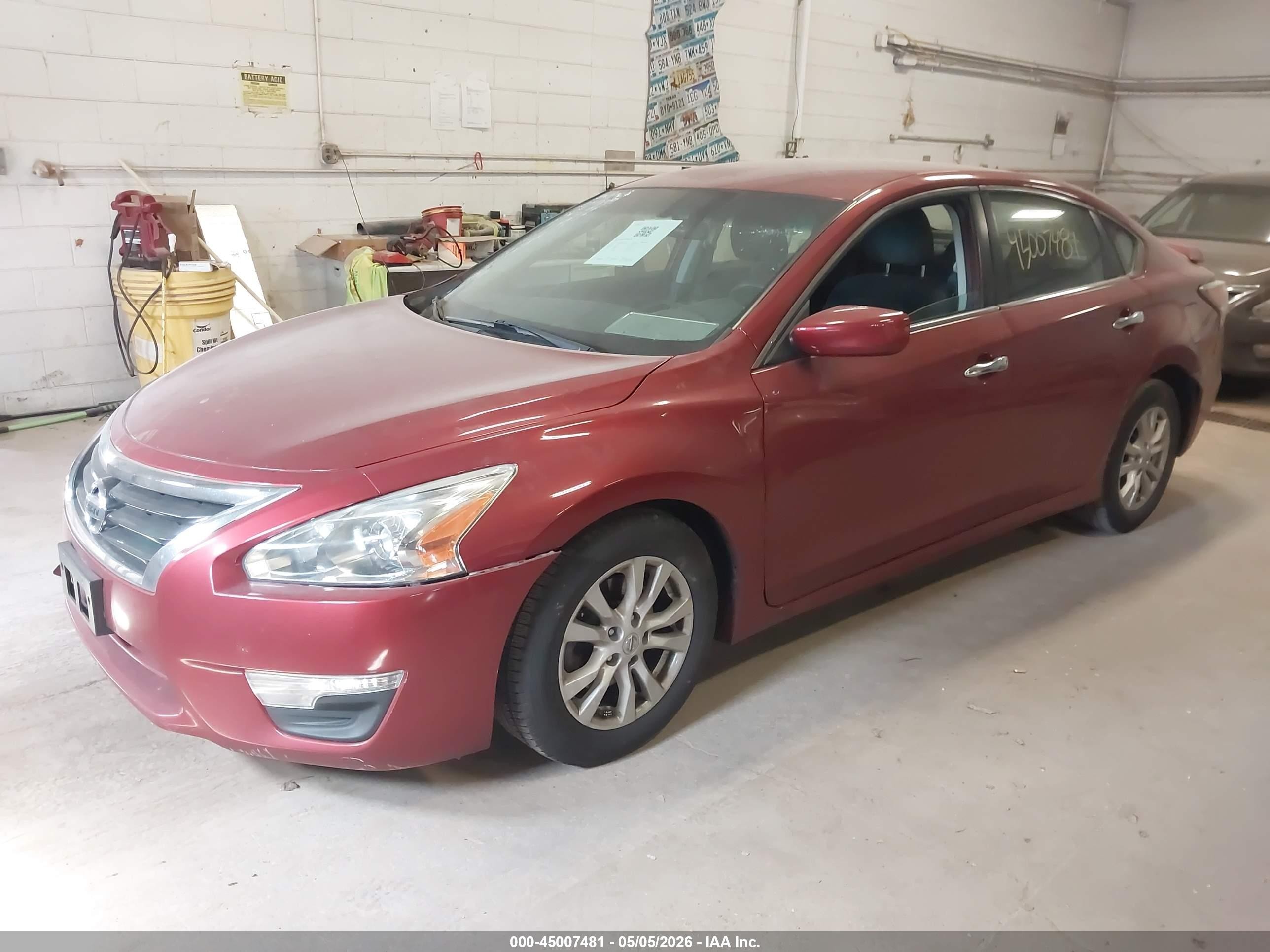 2014 Nissan Altima 2.5 S Red vin: 1N4AL3AP0EC140599
