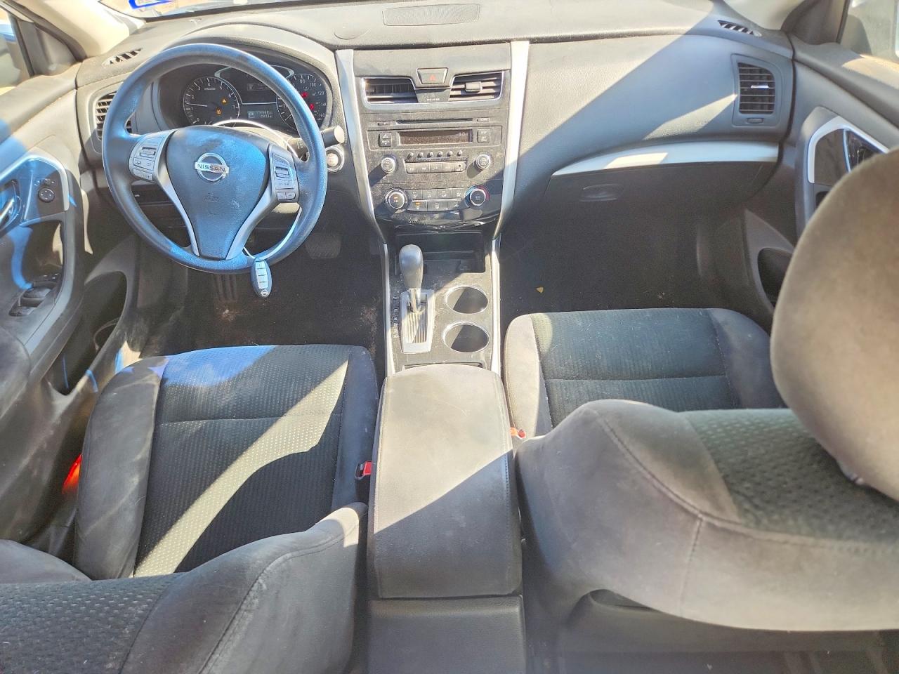 2014 Nissan Altima 2.5 S White vin: 1N4AL3AP0EC148136
