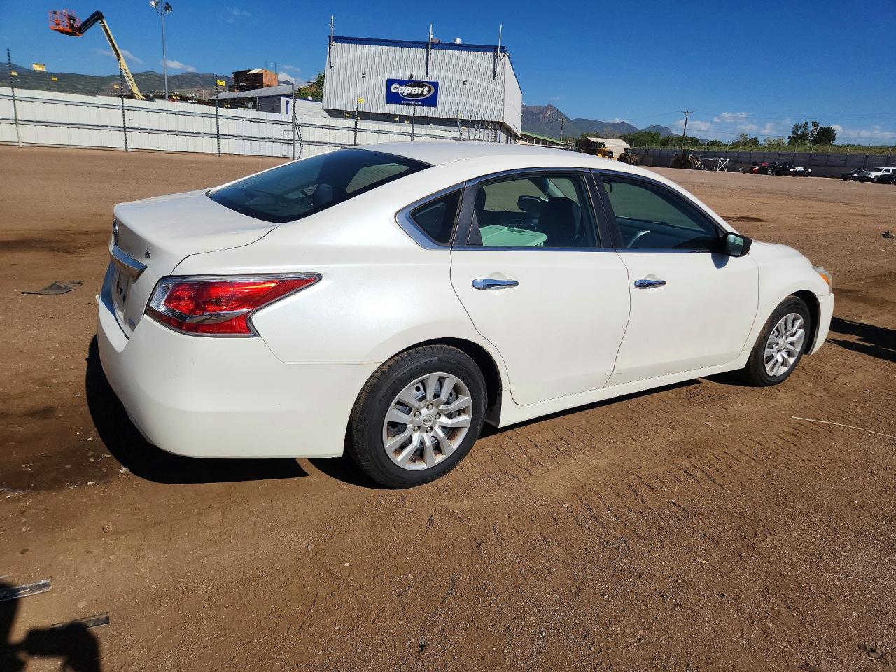 2014 Nissan Altima 2.5 S White vin: 1N4AL3AP0EC148136
