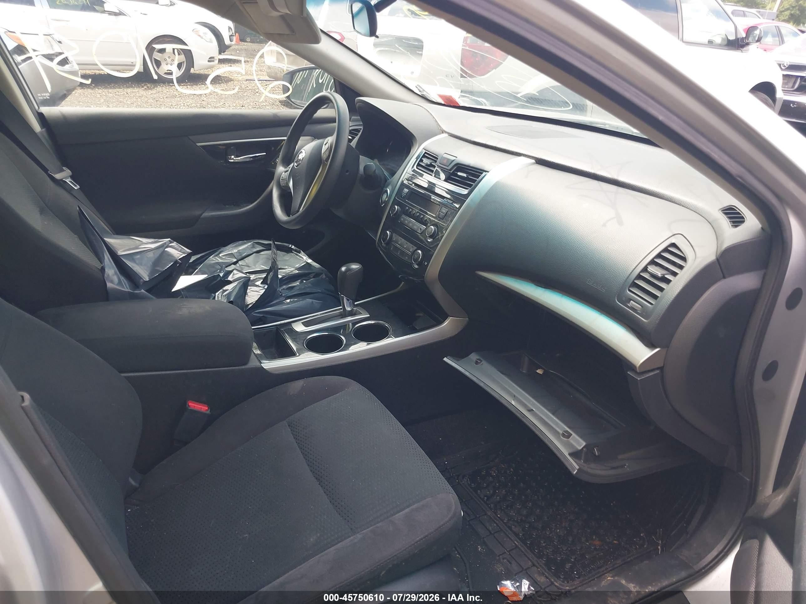 2014 Nissan Altima 2.5 S Silver vin: 1N4AL3AP0EC149433