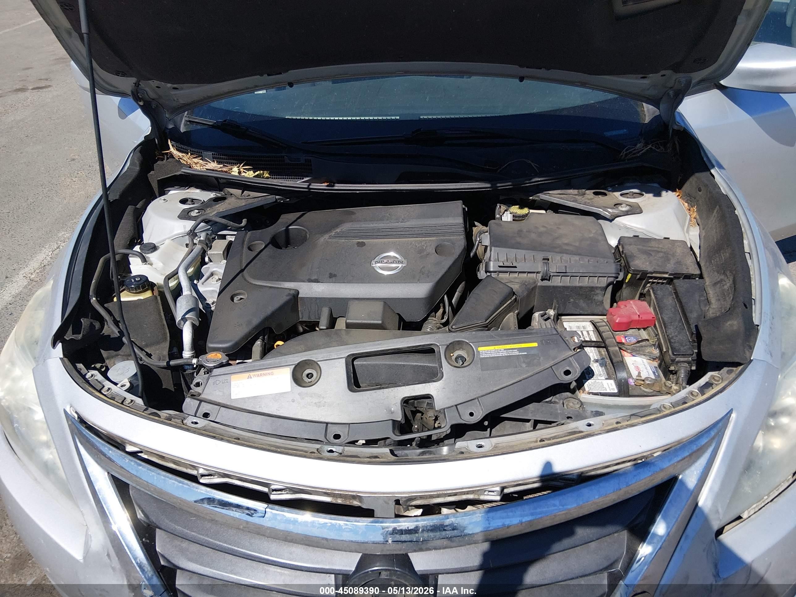 2014 Nissan Altima 2.5 S Silver vin: 1N4AL3AP0EC163610