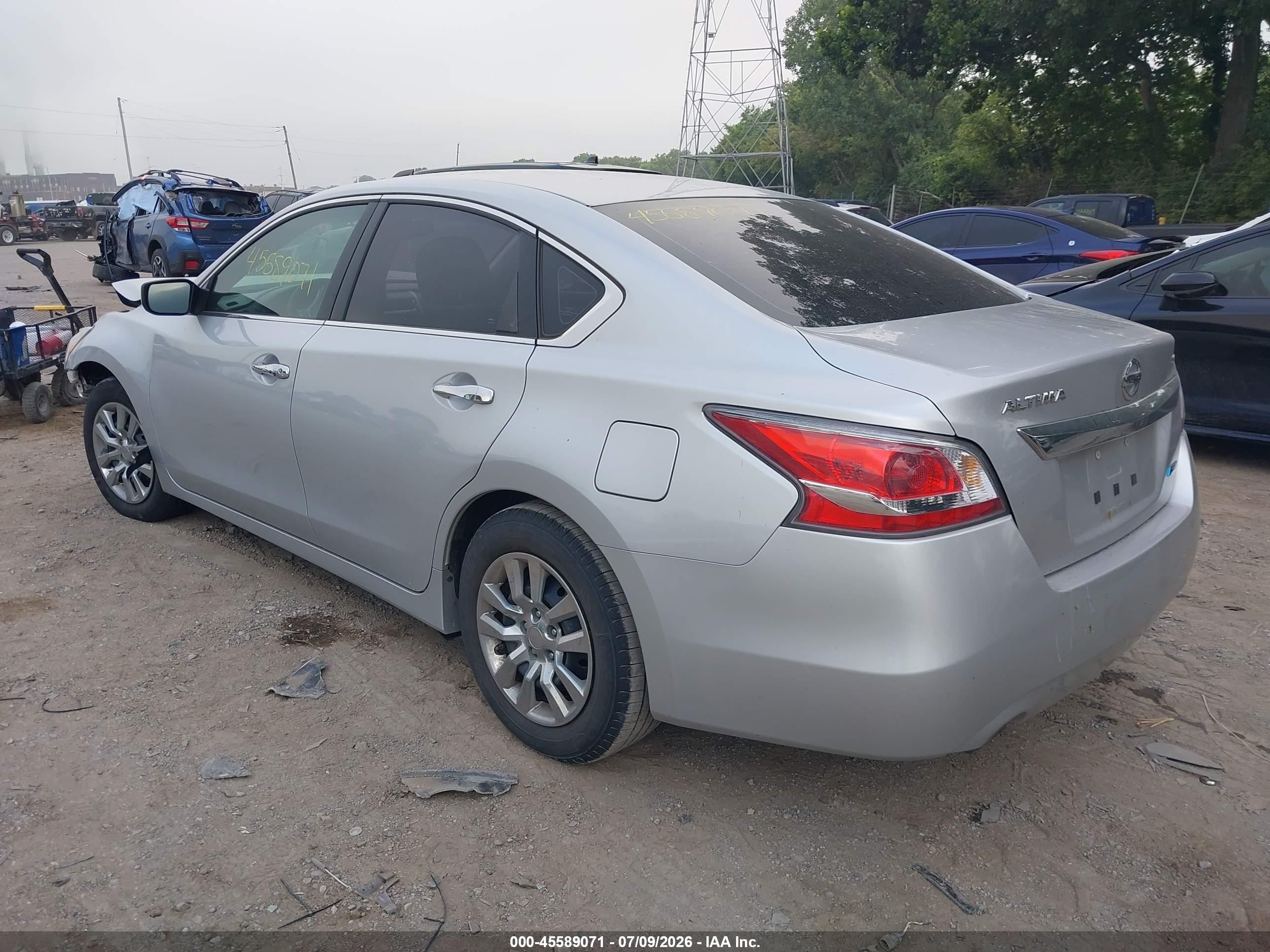 2014 Nissan Altima 2.5 S Silver vin: 1N4AL3AP0EC170864