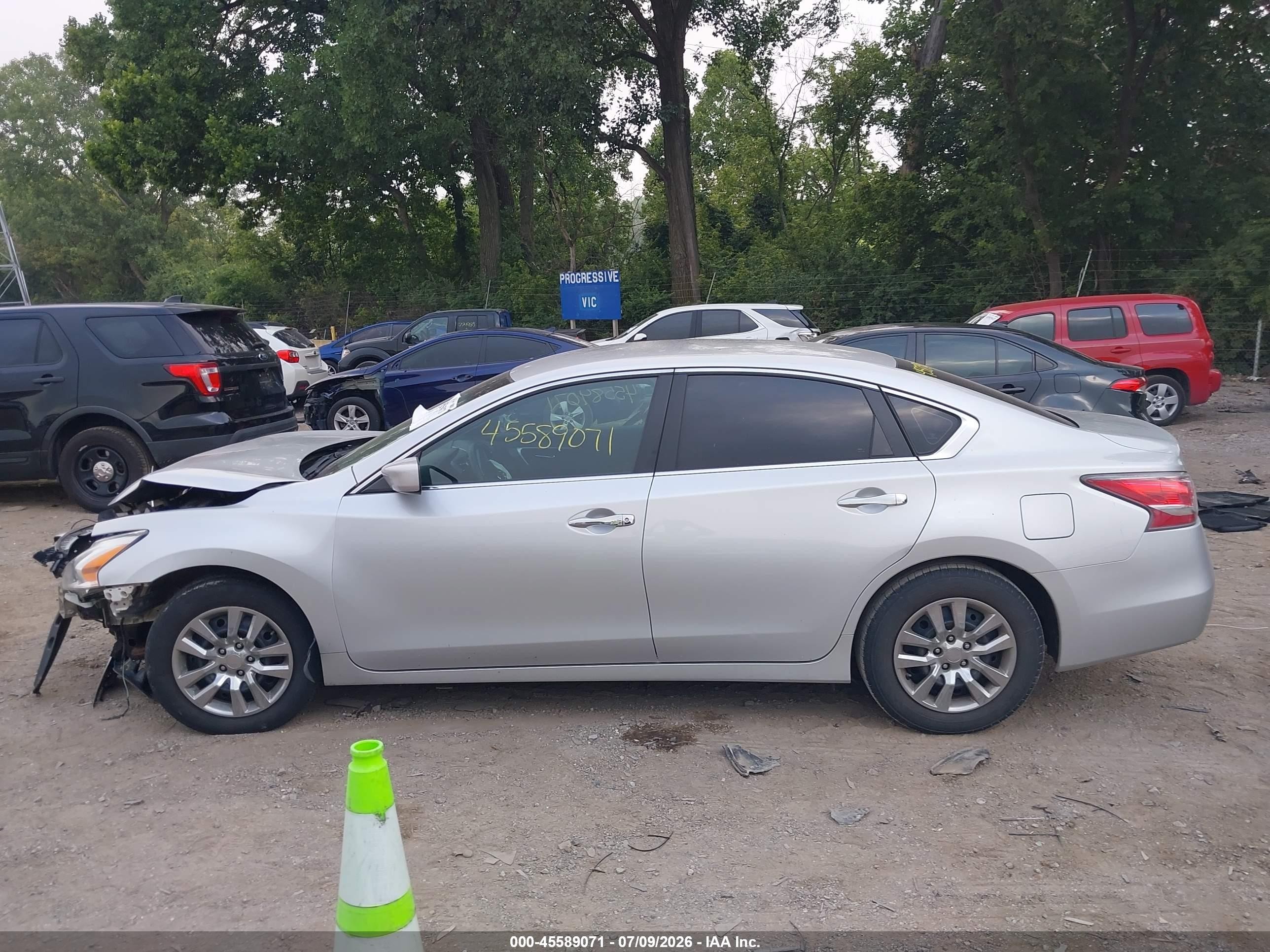 2014 Nissan Altima 2.5 S Silver vin: 1N4AL3AP0EC170864
