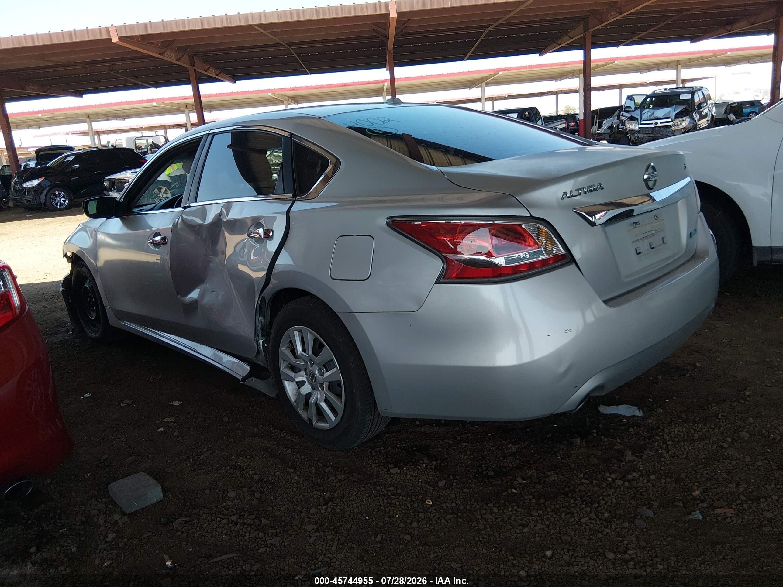 2014 Nissan Altima 2.5 S Silver vin: 1N4AL3AP0EC173098