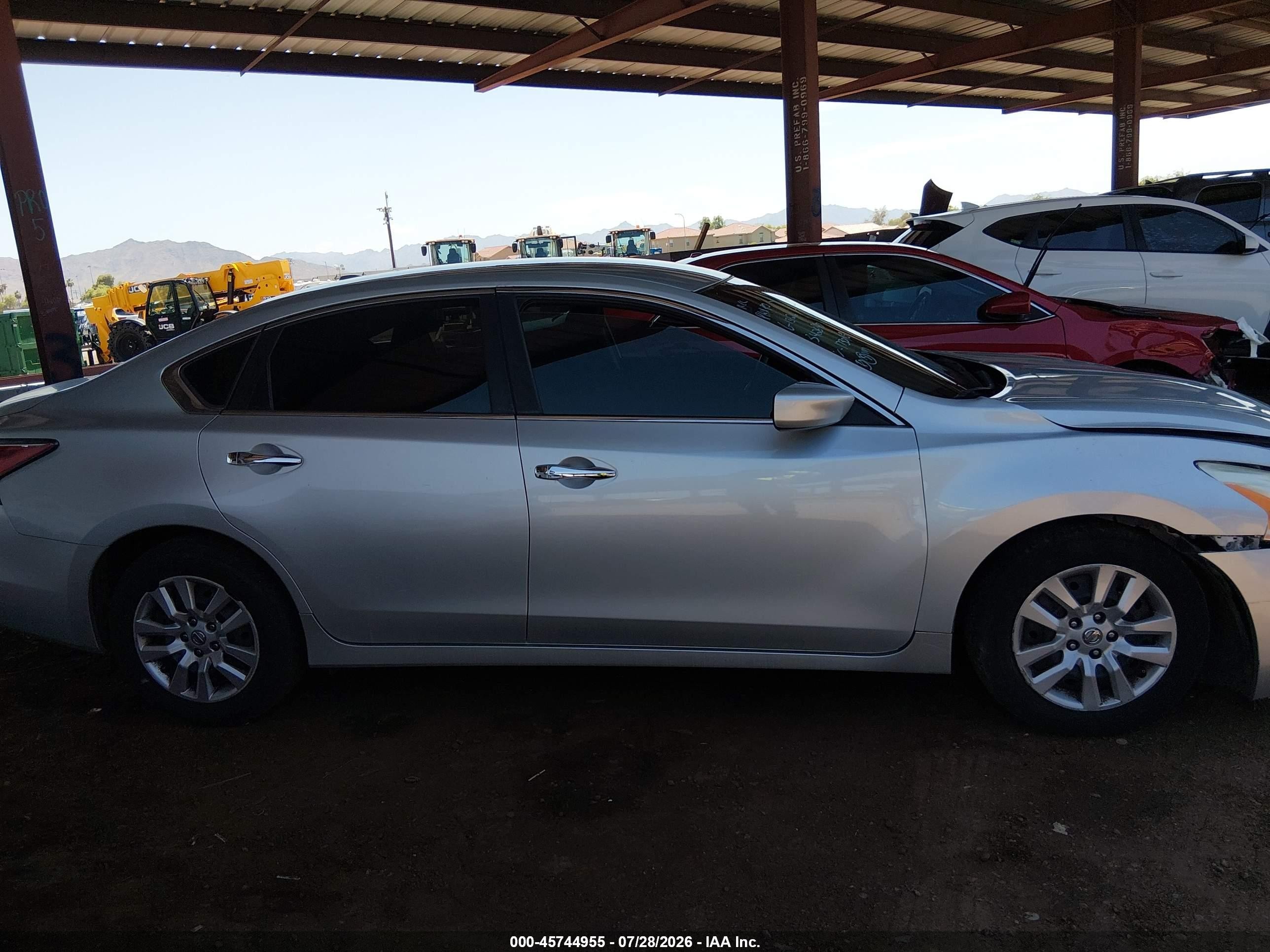 2014 Nissan Altima 2.5 S Silver vin: 1N4AL3AP0EC173098