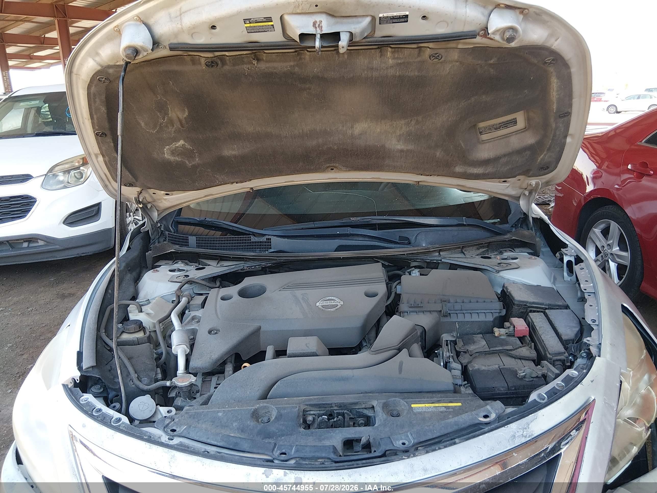 2014 Nissan Altima 2.5 S Silver vin: 1N4AL3AP0EC173098