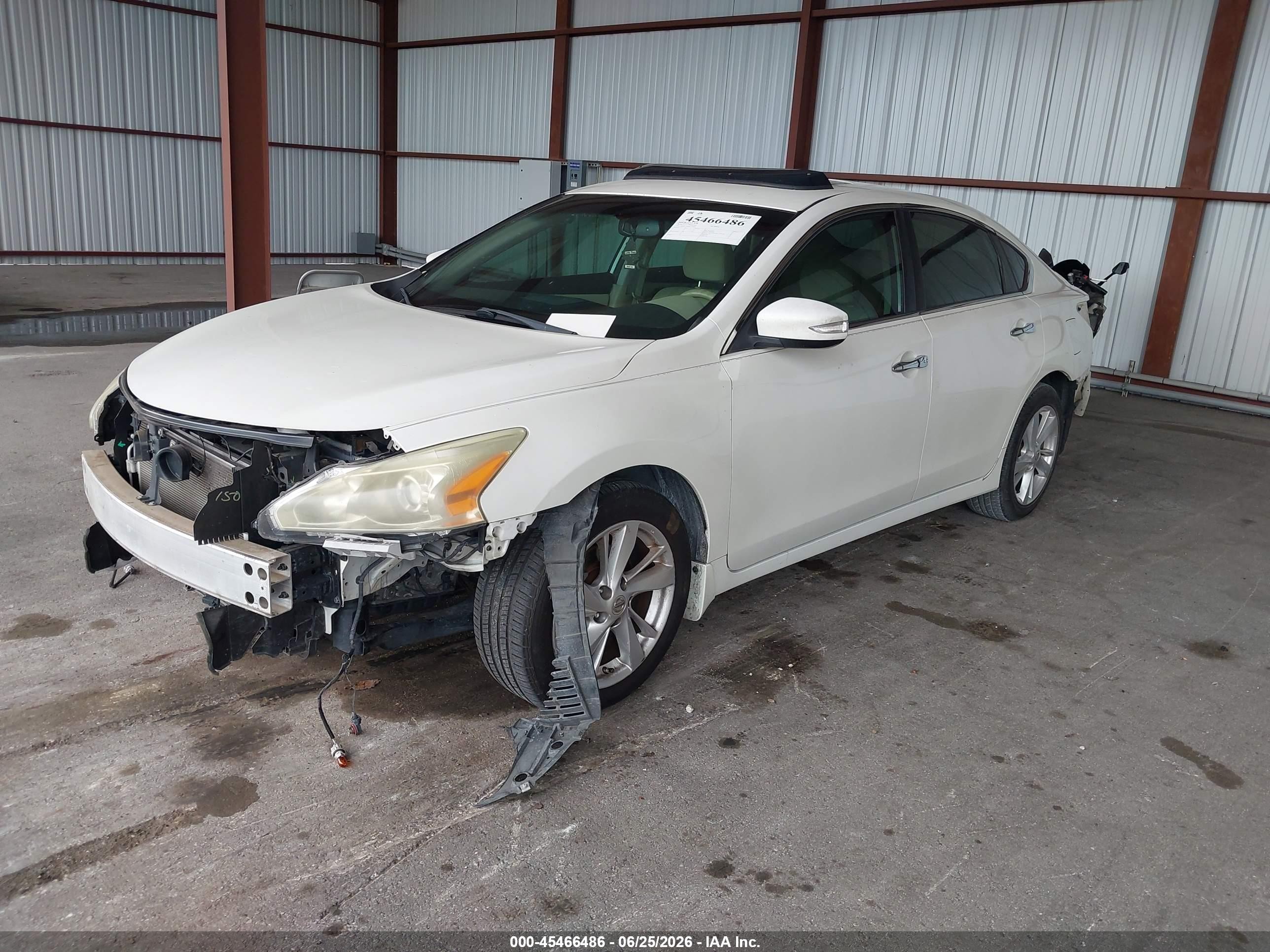 2014 Nissan Altima 2.5 Sv White vin: 1N4AL3AP0EC173683