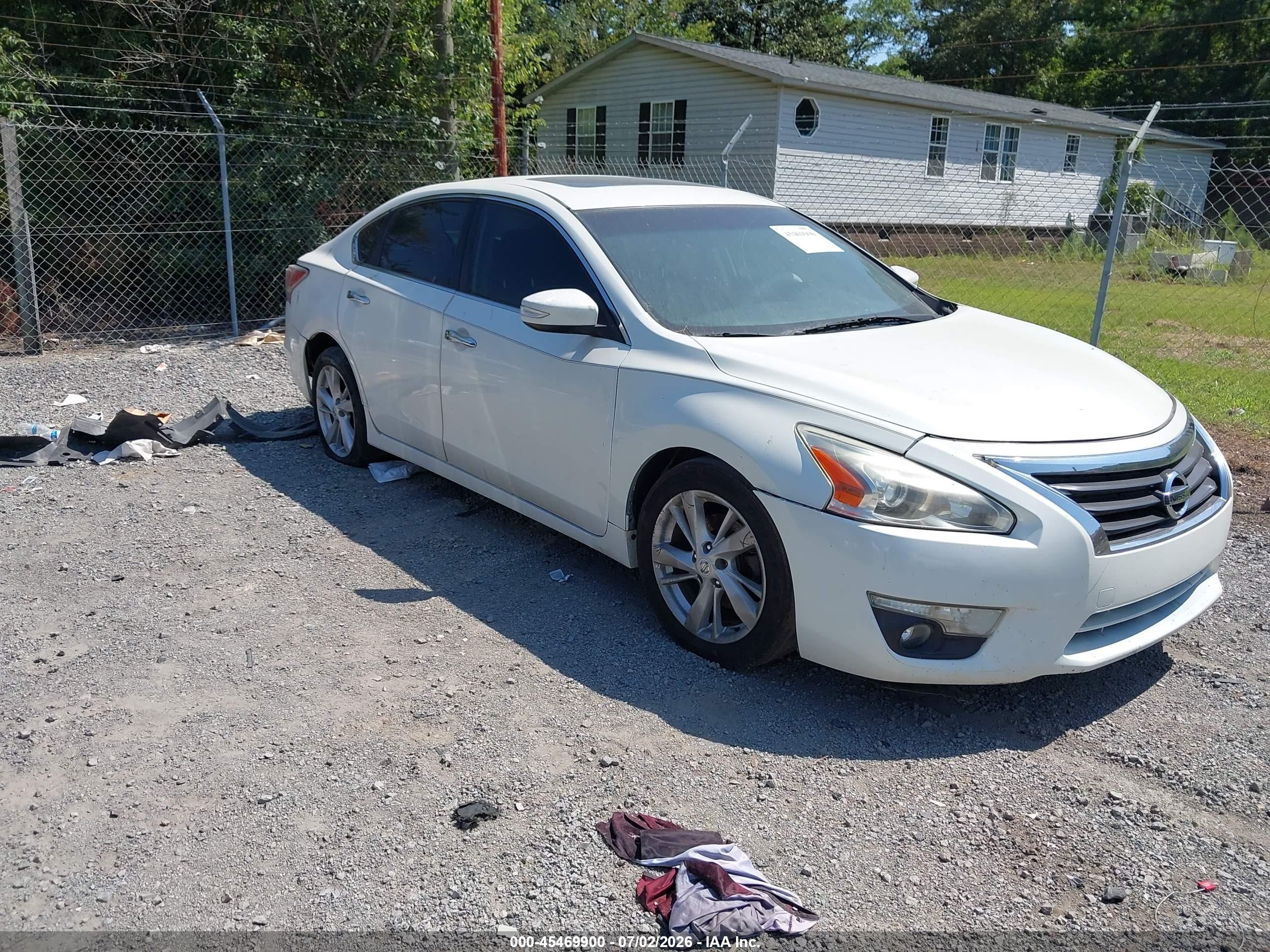 2014 Nissan Altima 2.5 Sv White vin: 1N4AL3AP0EC183078