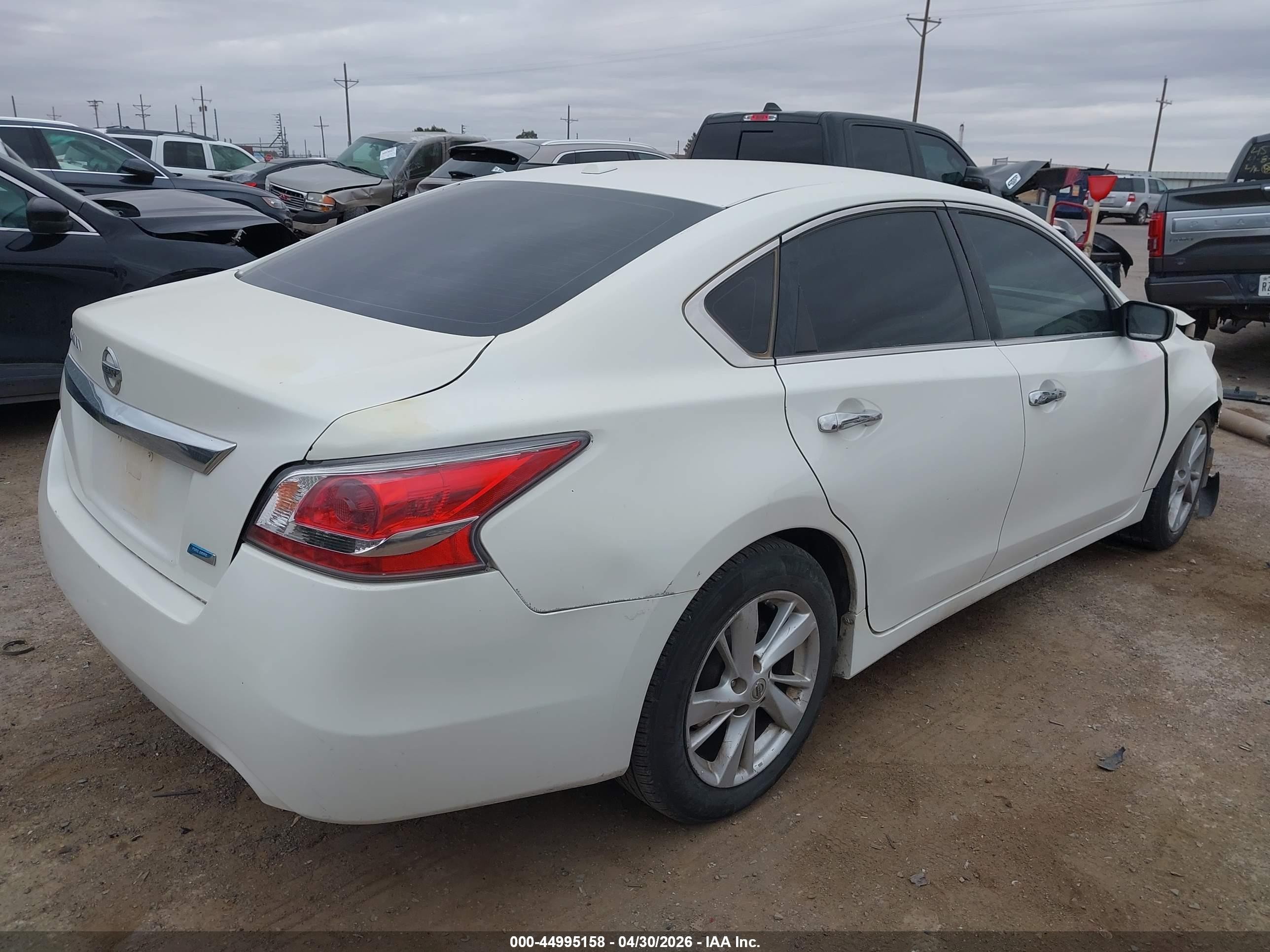 2014 Nissan Altima 2.5 Sv White vin: 1N4AL3AP0EC190760