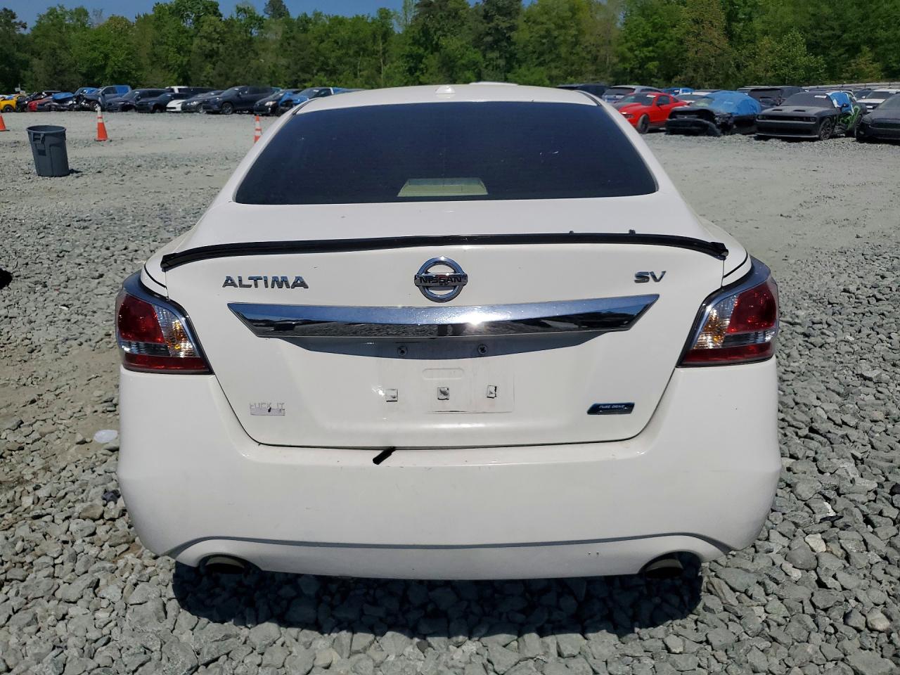 2014 Nissan Altima 2.5 Sv White vin: 1N4AL3AP0EC287814