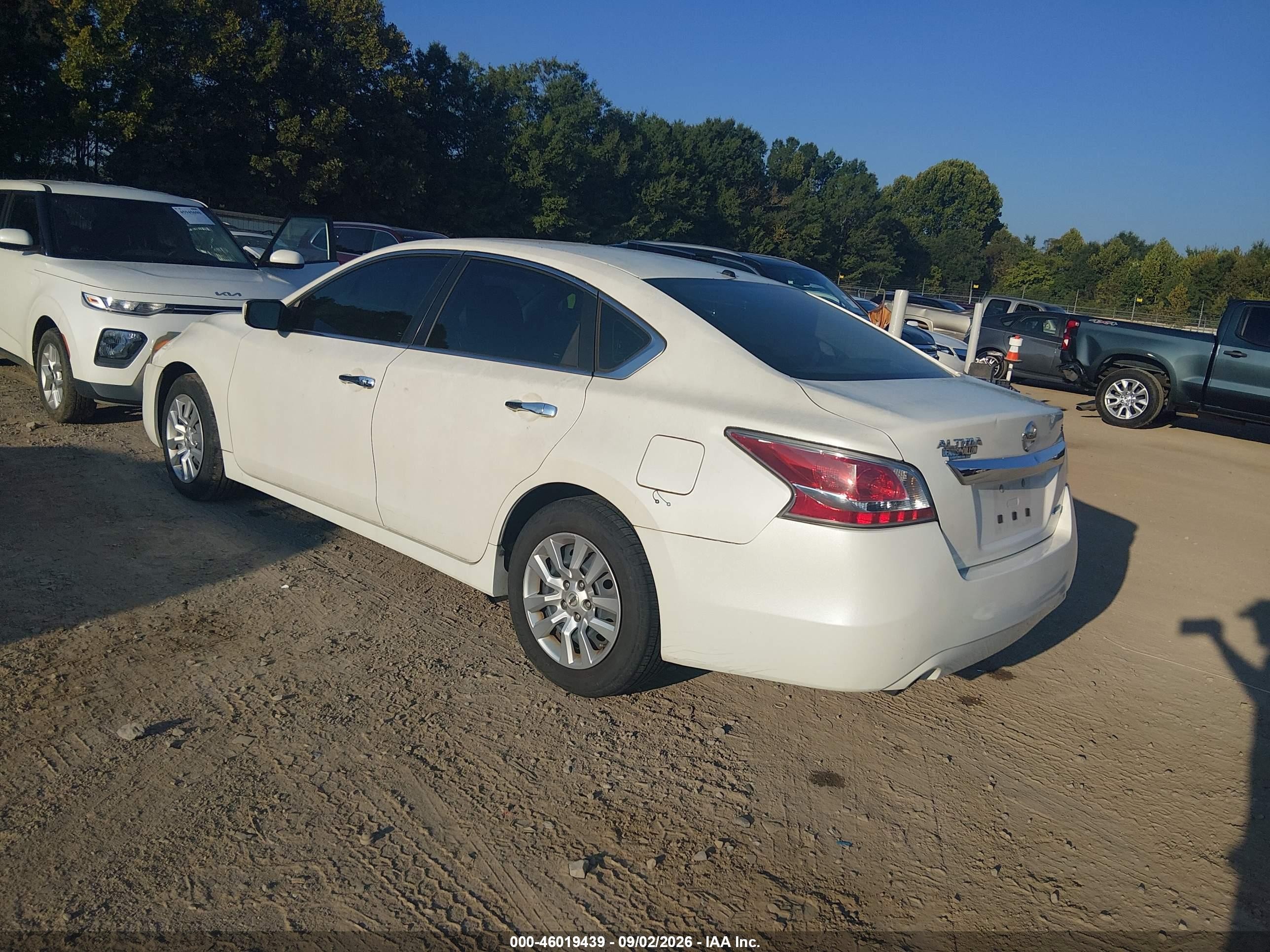 2014 Nissan Altima 2.5/2.5 S/2.5 Sl/2.5 Sv White vin: 1N4AL3AP0EC290003