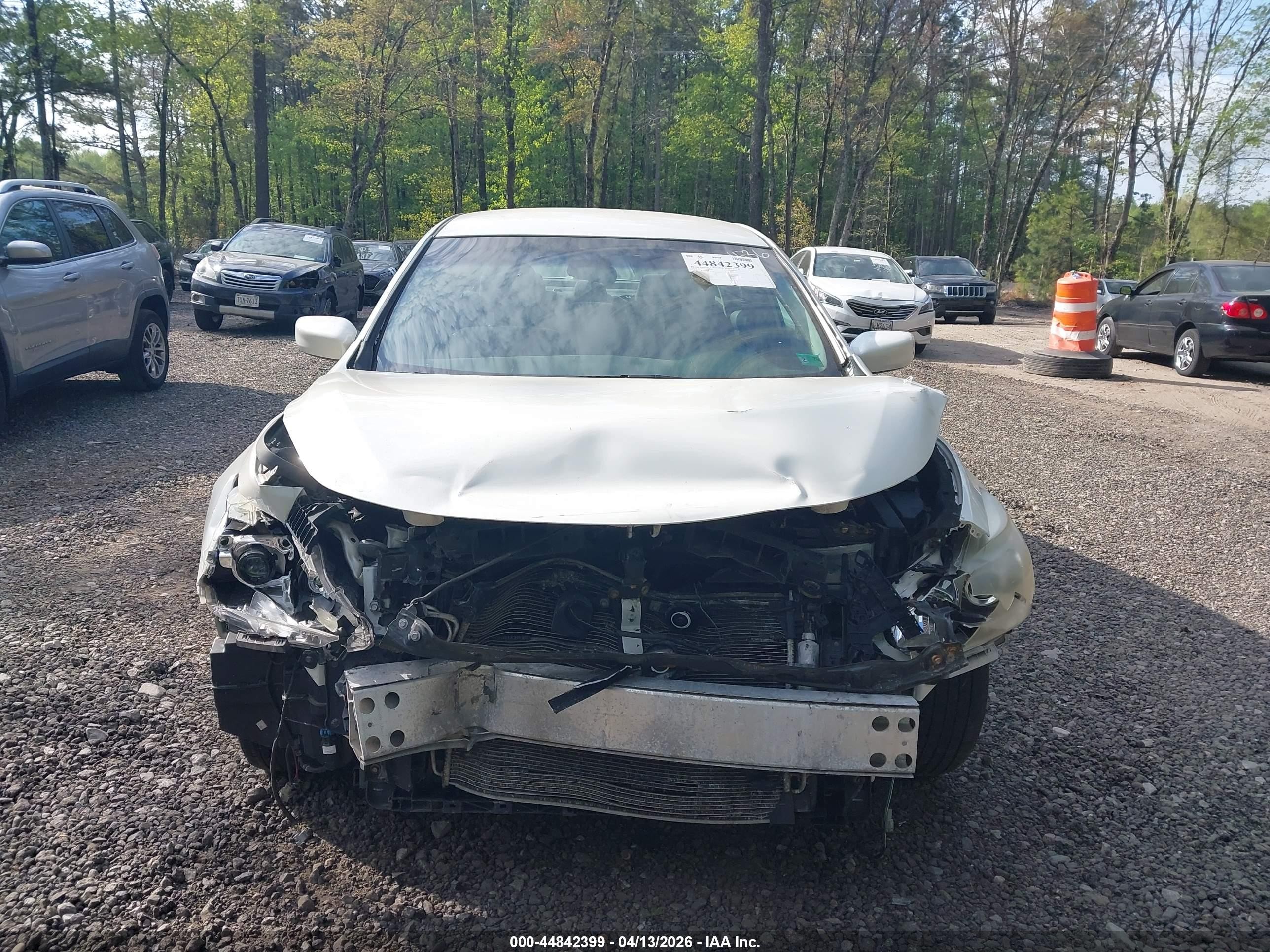 2014 Nissan Altima 2.5 S Белый vin: 1N4AL3AP0EC294536