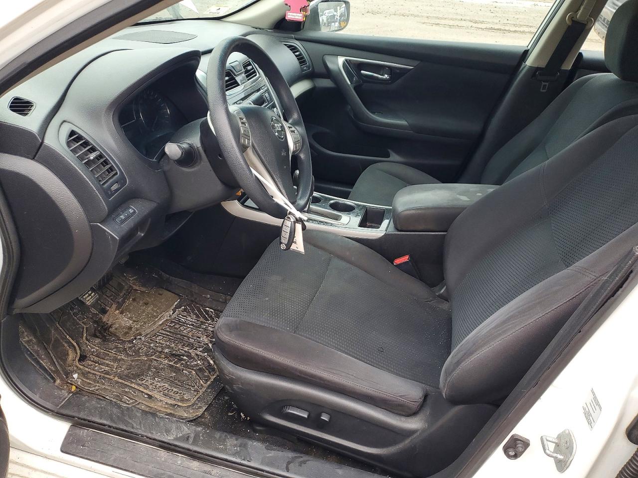 2014 Niss Altima 2.5 Белый vin: 1N4AL3AP0EC405716