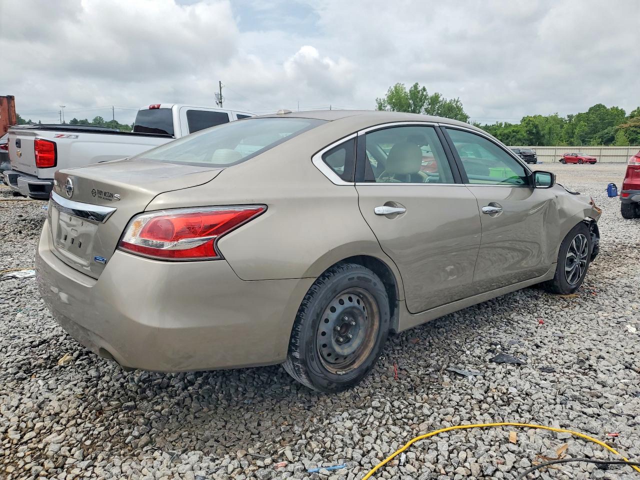 2014 Nissan Altima 2.5 Gold vin: 1N4AL3AP0EC411838