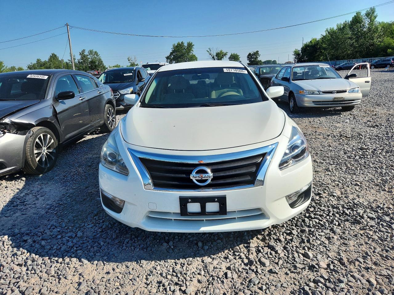 2014 Nissan Altima 2.5 S White vin: 1N4AL3AP0EC424802