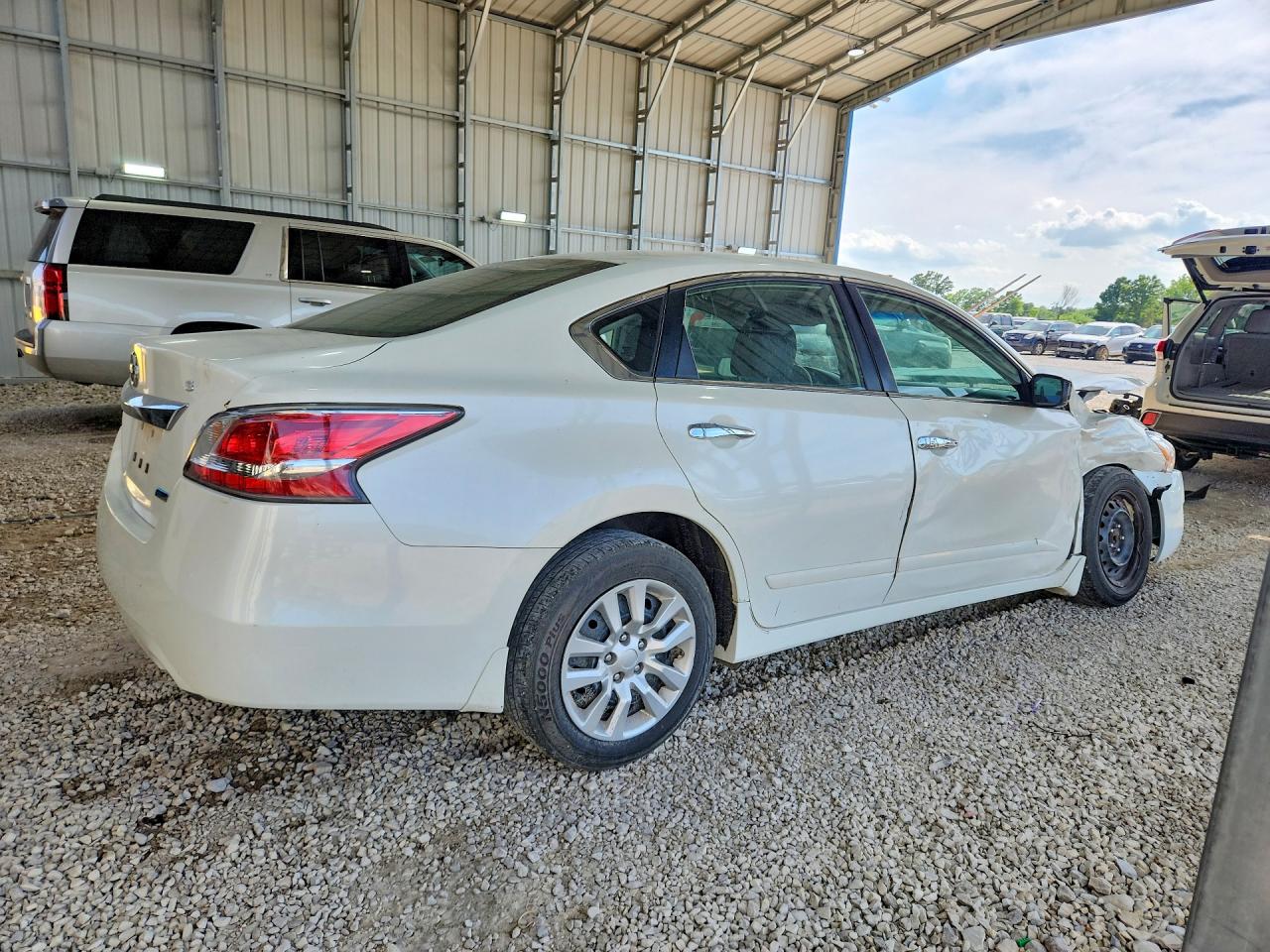 2014 Nissan Altima White vin: 1N4AL3AP0EN214138