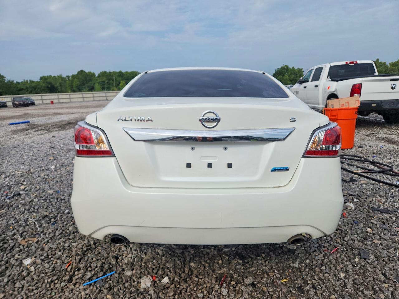 2014 Nissan Altima 2.5 S Белый vin: 1N4AL3AP0EN215435