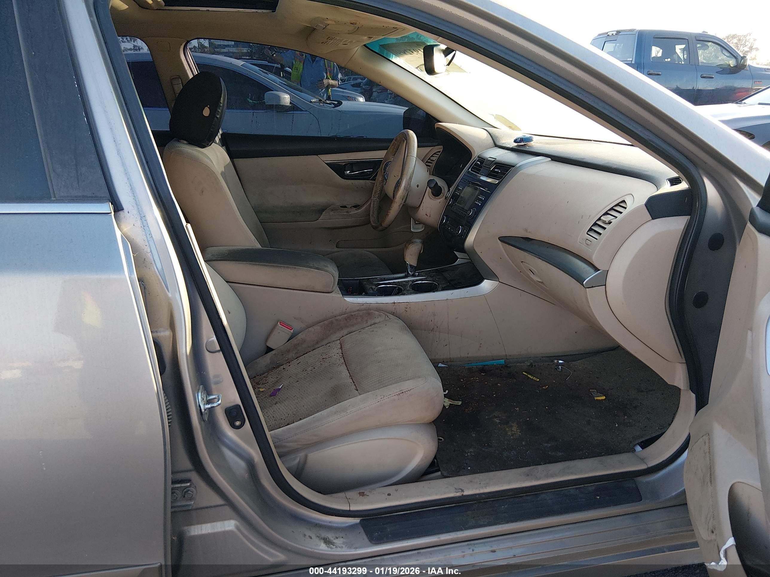 2014 Nissan Altima 2.5 Sv Beige vin: 1N4AL3AP0EN224913