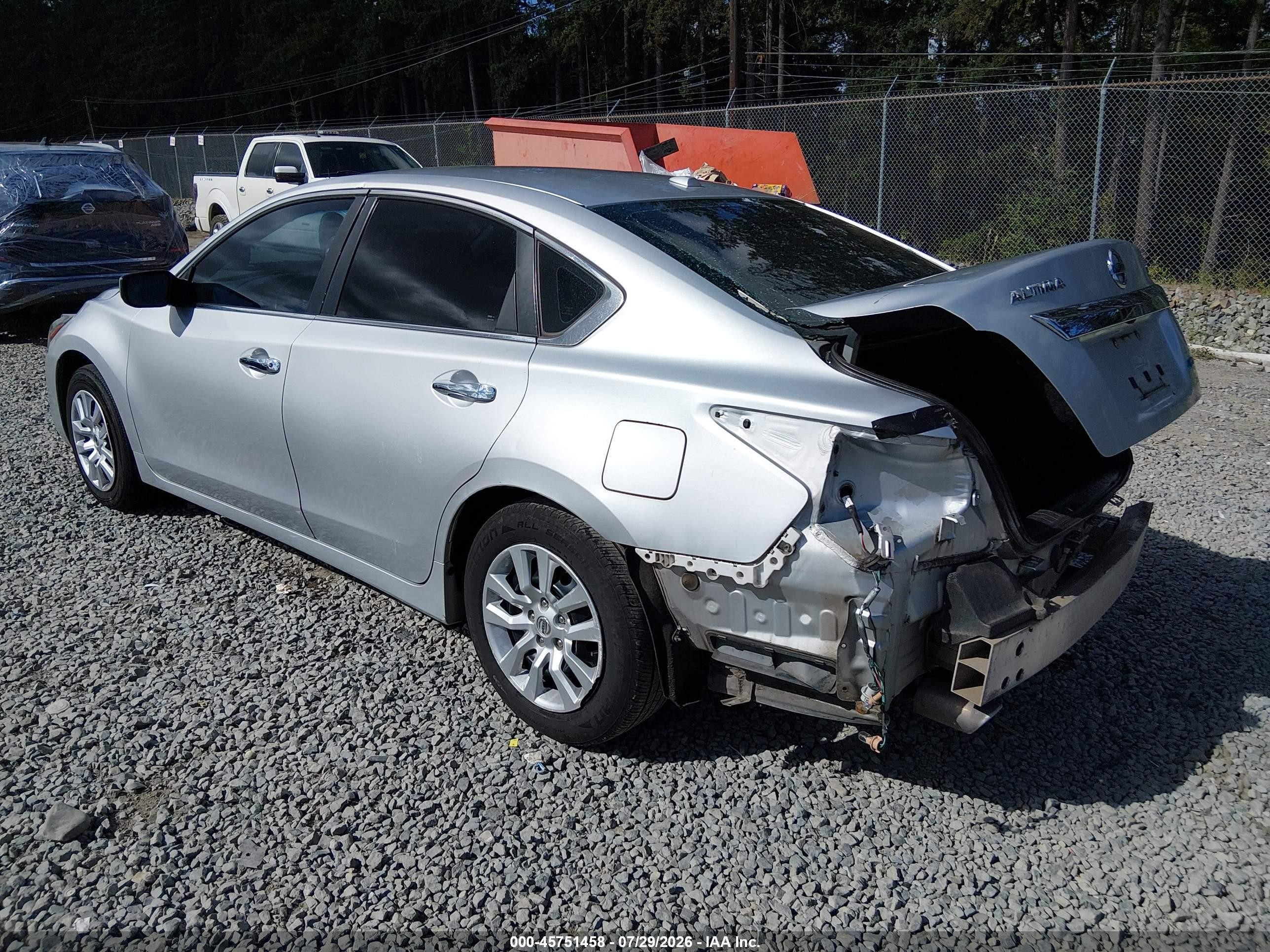 2014 Nissan Altima 2.5 S Silver vin: 1N4AL3AP0EN230209