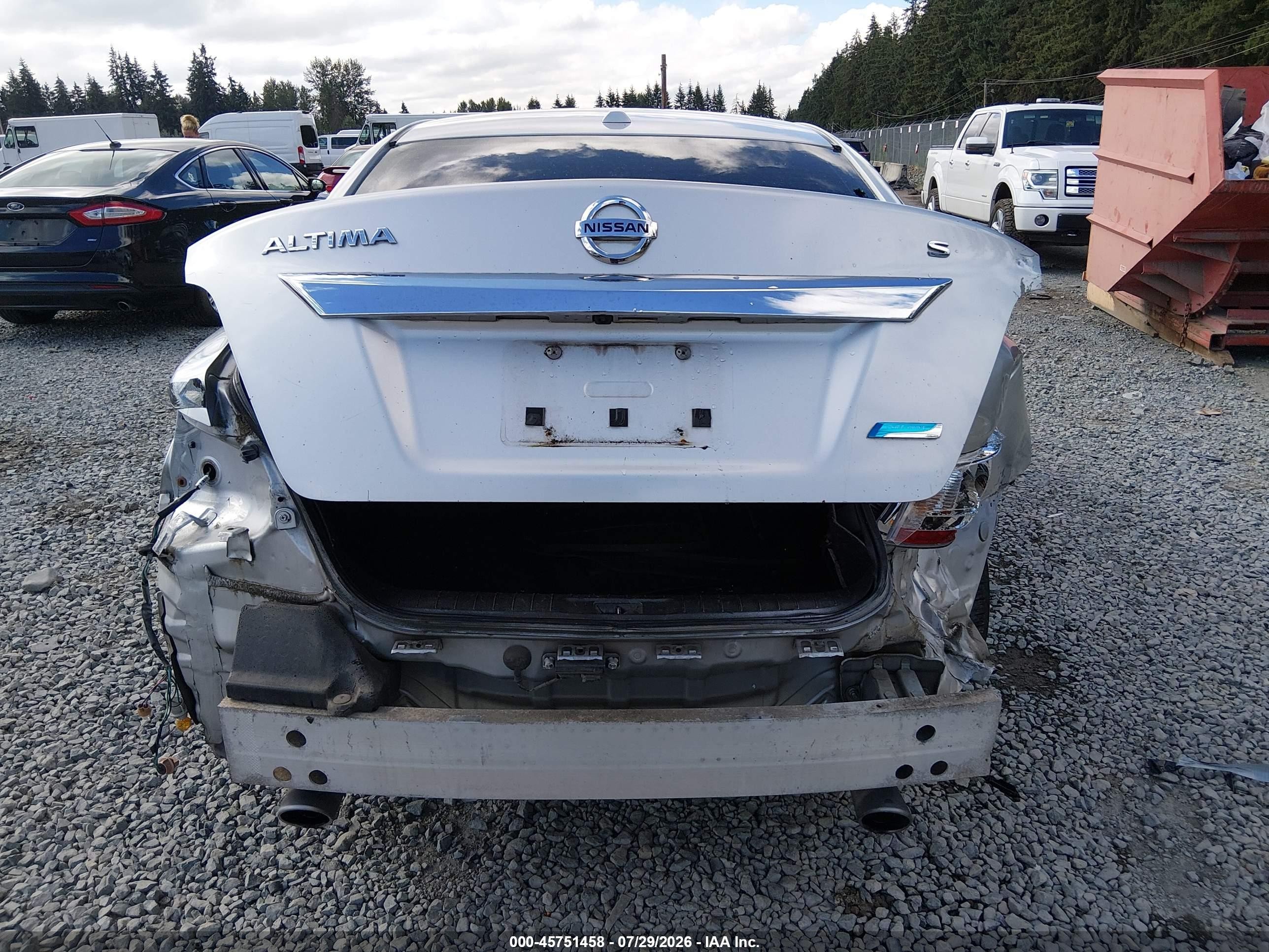 2014 Nissan Altima 2.5 S Silver vin: 1N4AL3AP0EN230209