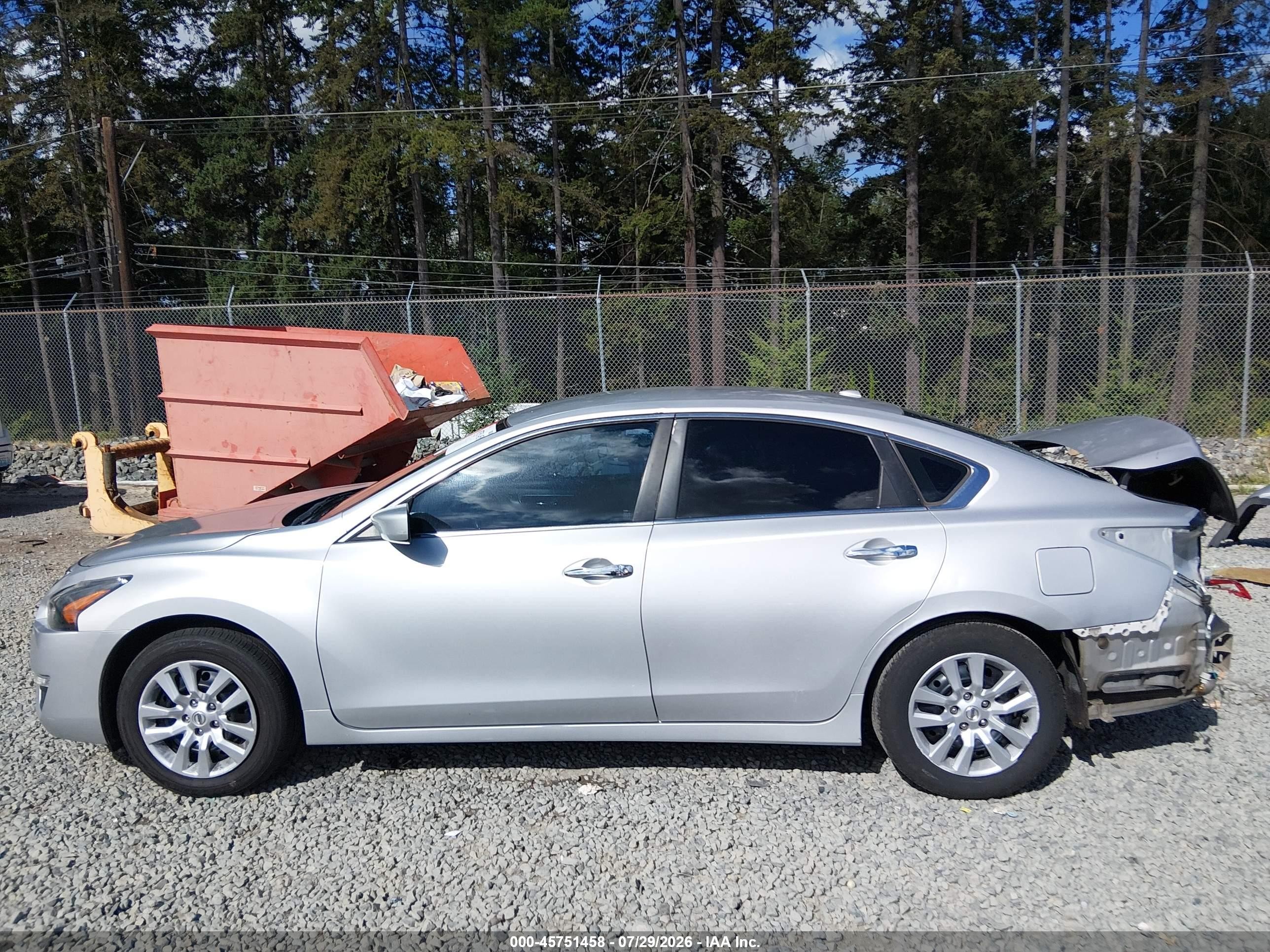 2014 Nissan Altima 2.5 S Silver vin: 1N4AL3AP0EN230209