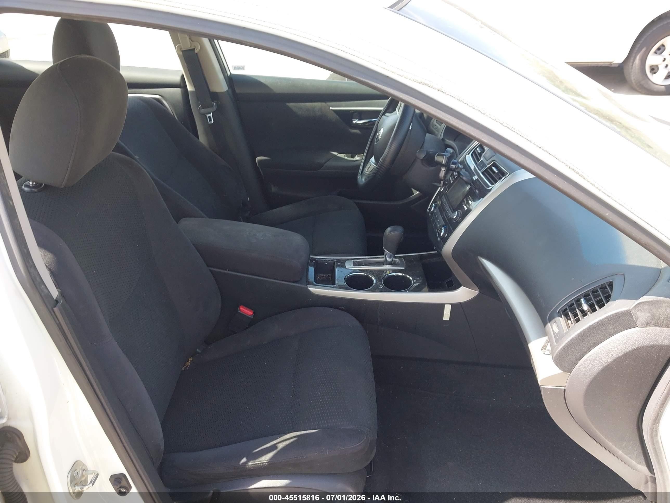 2014 Nissan Altima 2.5 S White vin: 1N4AL3AP0EN231263