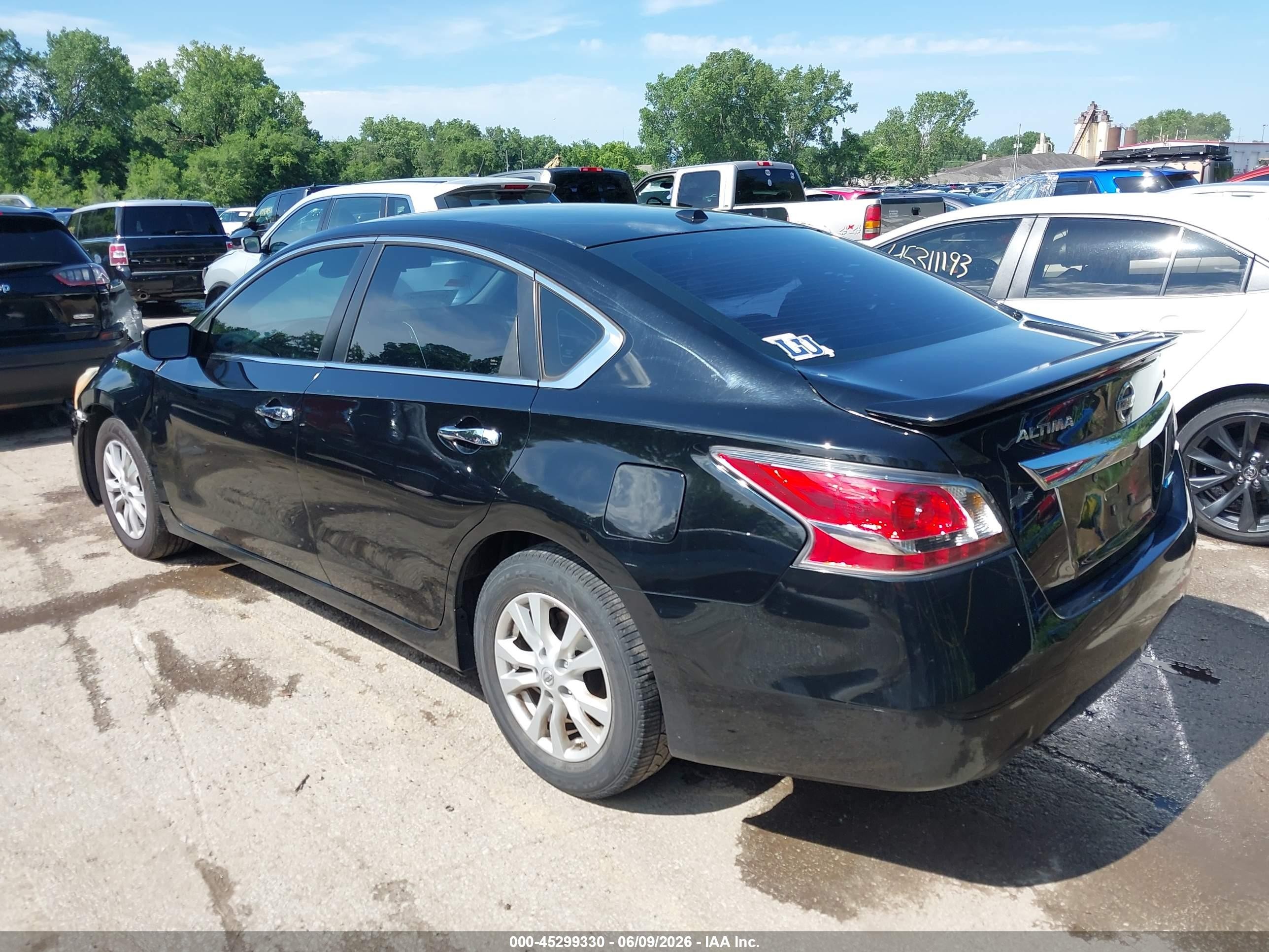 2014 Nissan Altima 2.5 S Черный vin: 1N4AL3AP0EN232137