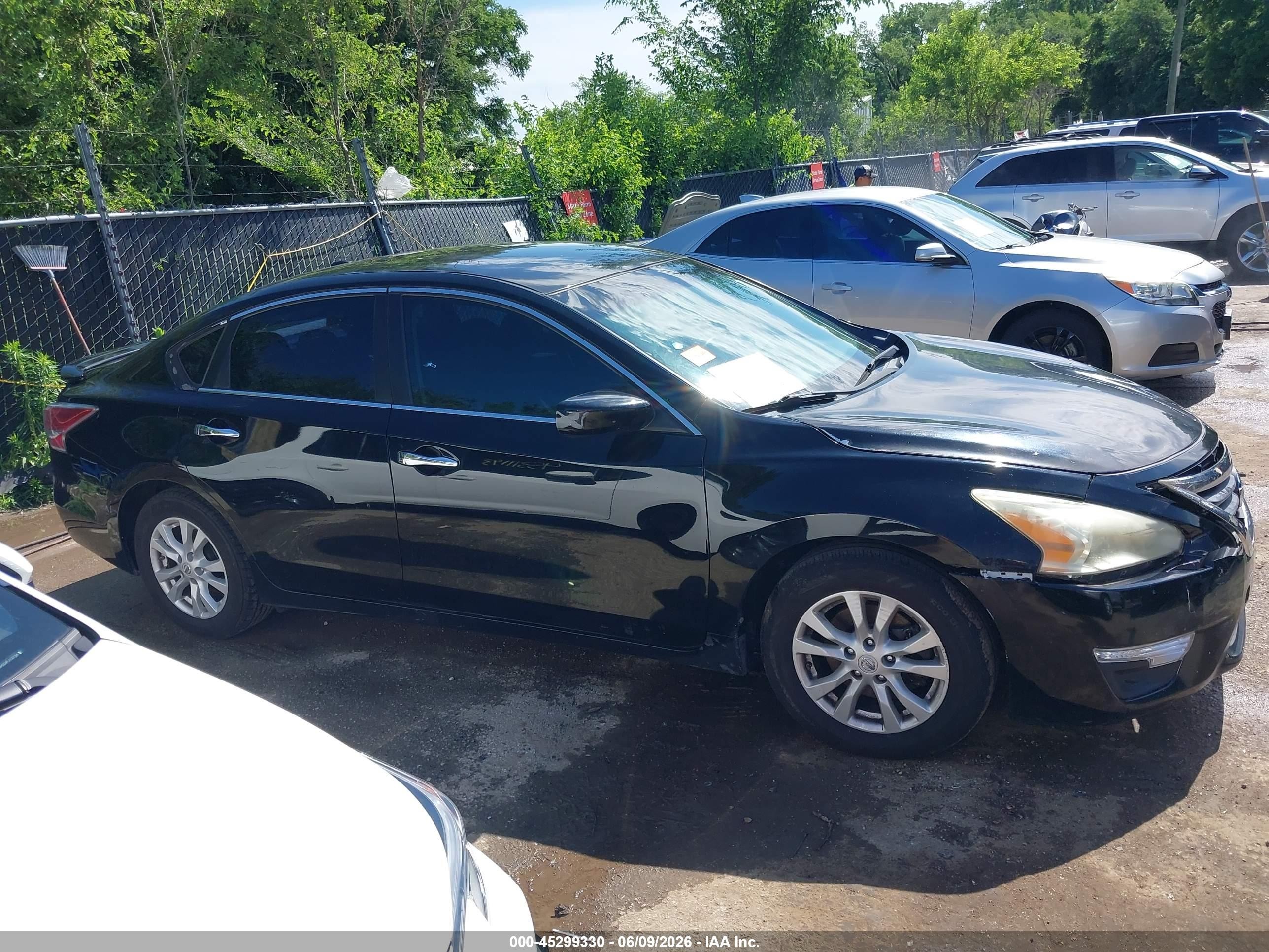 2014 Nissan Altima 2.5 S Черный vin: 1N4AL3AP0EN232137