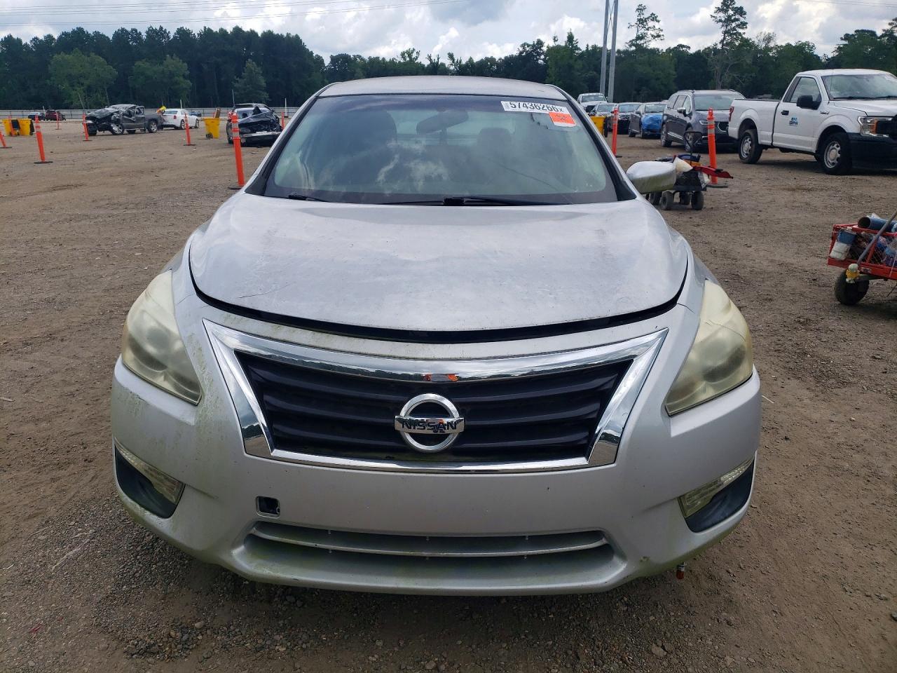 2014 Nissan Altima 2.5 S Silver vin: 1N4AL3AP0EN258303
