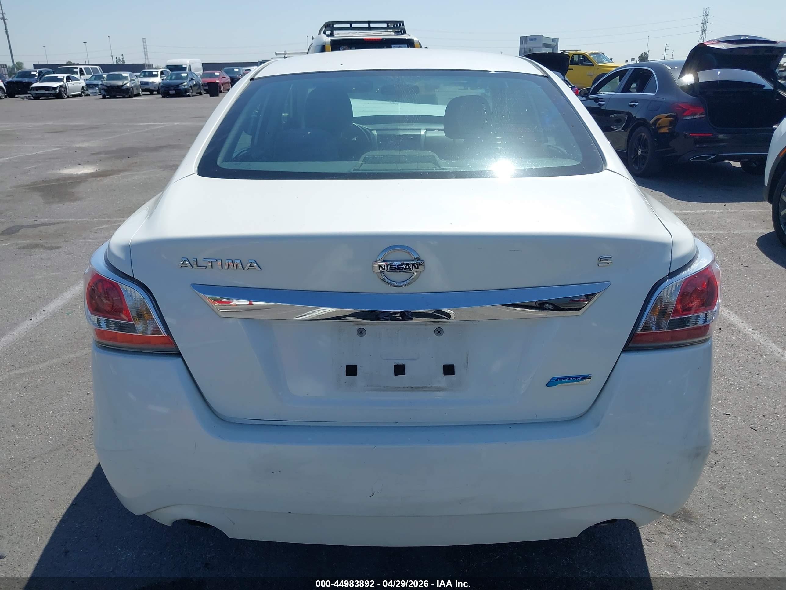 2014 Nissan Altima 2.5/2.5 S/2.5 Sl/2.5 Sv White vin: 1N4AL3AP0EN331136