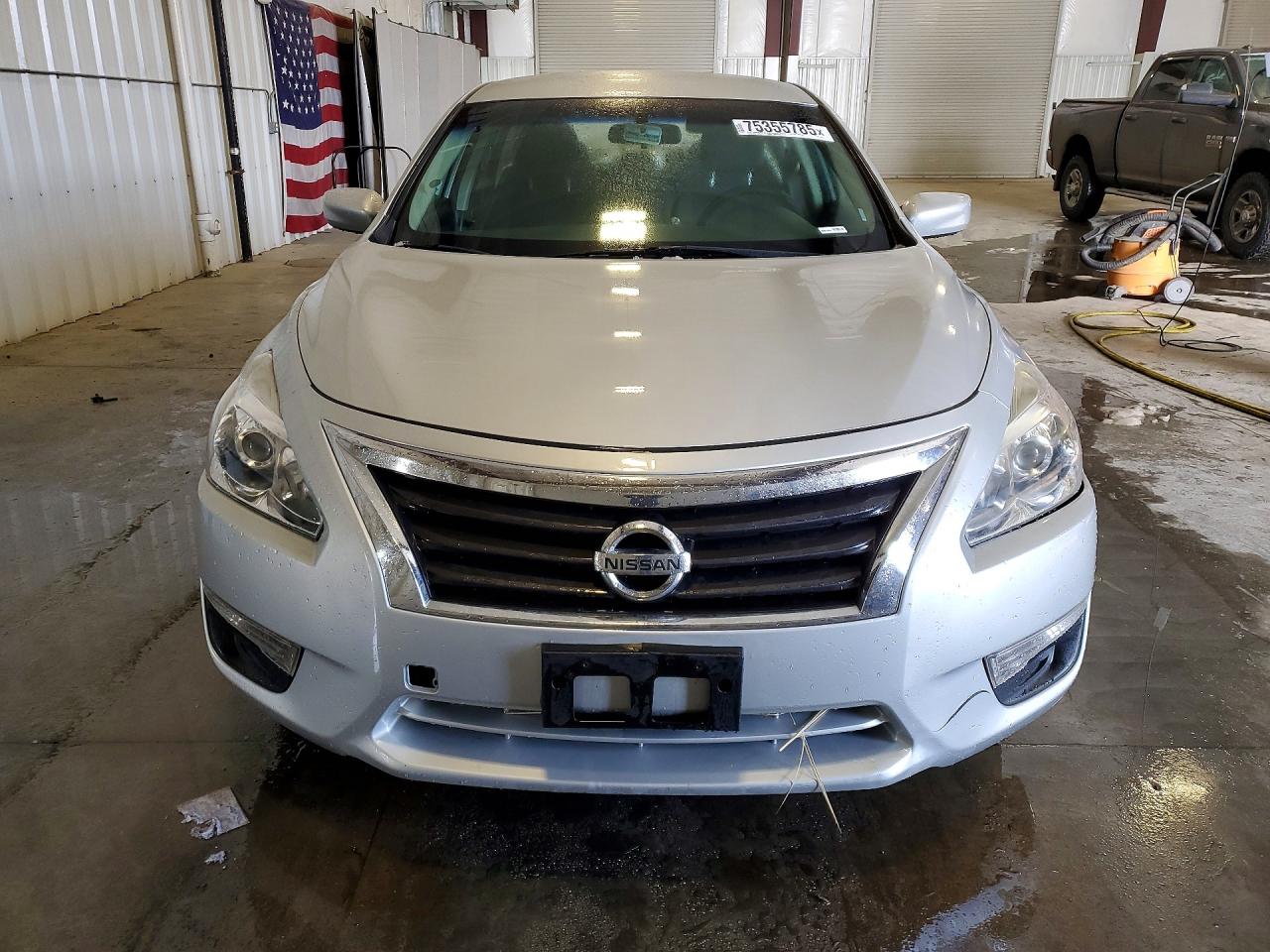 2014 Nissan Altima 2.5 Silver vin: 1N4AL3AP0EN331315