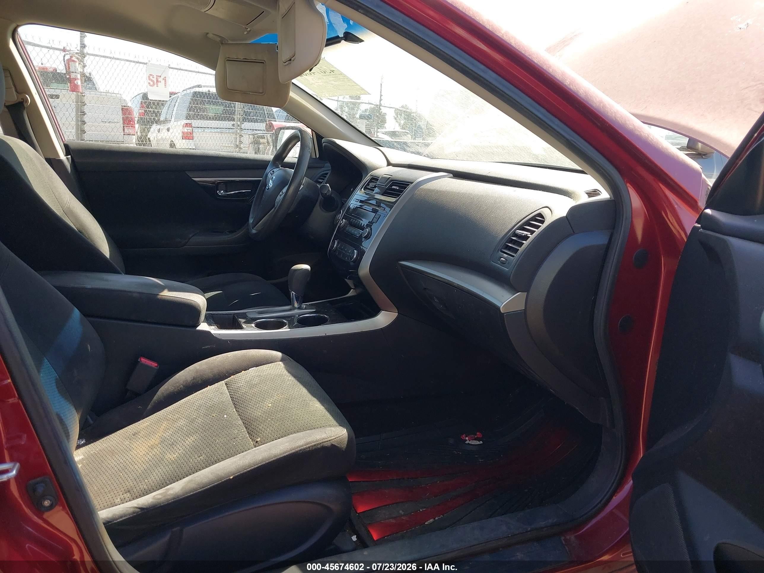 2014 Nissan Altima 2.5/2.5 S/2.5 Sl/2.5 Sv Red vin: 1N4AL3AP0EN334313