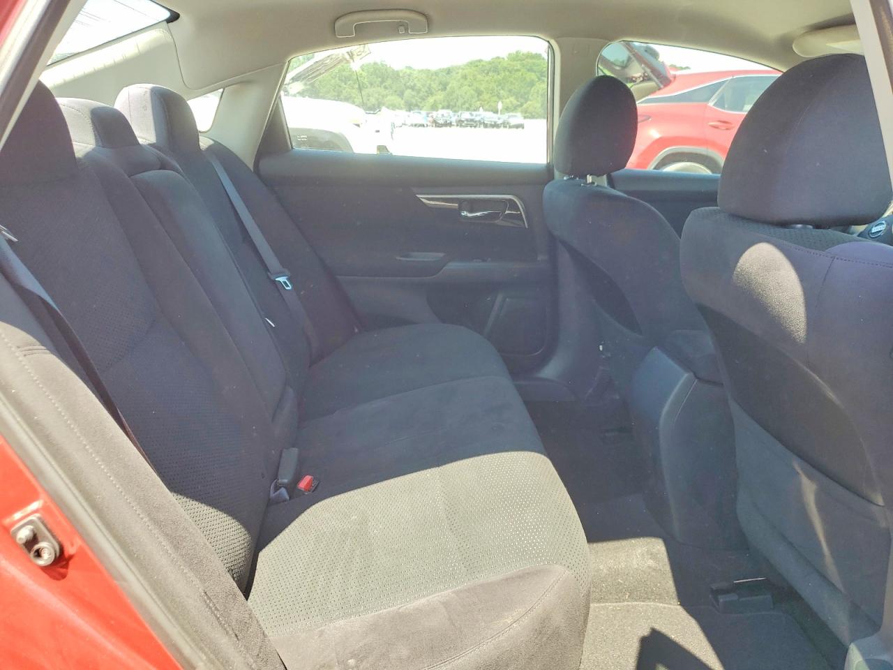 2014 Nissan Altima 2.5 S Red vin: 1N4AL3AP0EN342492